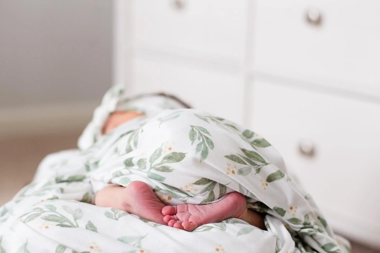 Tiny feet, tiny toes. 💕👣
-
-
#jmarbreyphotography #infantphotography #newbornphotography #newborn #babyfeet #tinytoes #sweetlittlegirl #babygirl
