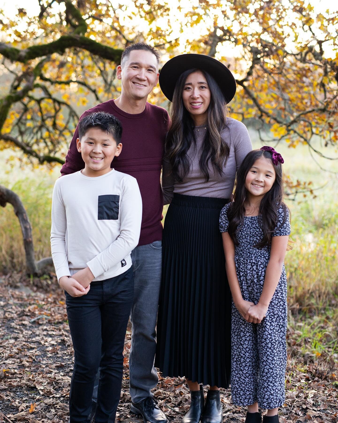 Well, if this isn&rsquo;t just the sweetest family photo!! @heyyitschantelle
