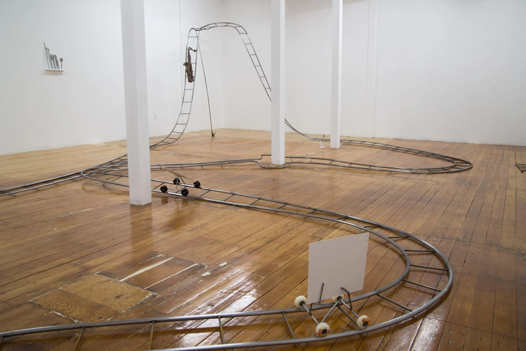 Gracie Devito, Installation View, Jazz Rollercoaster, La Bonheur