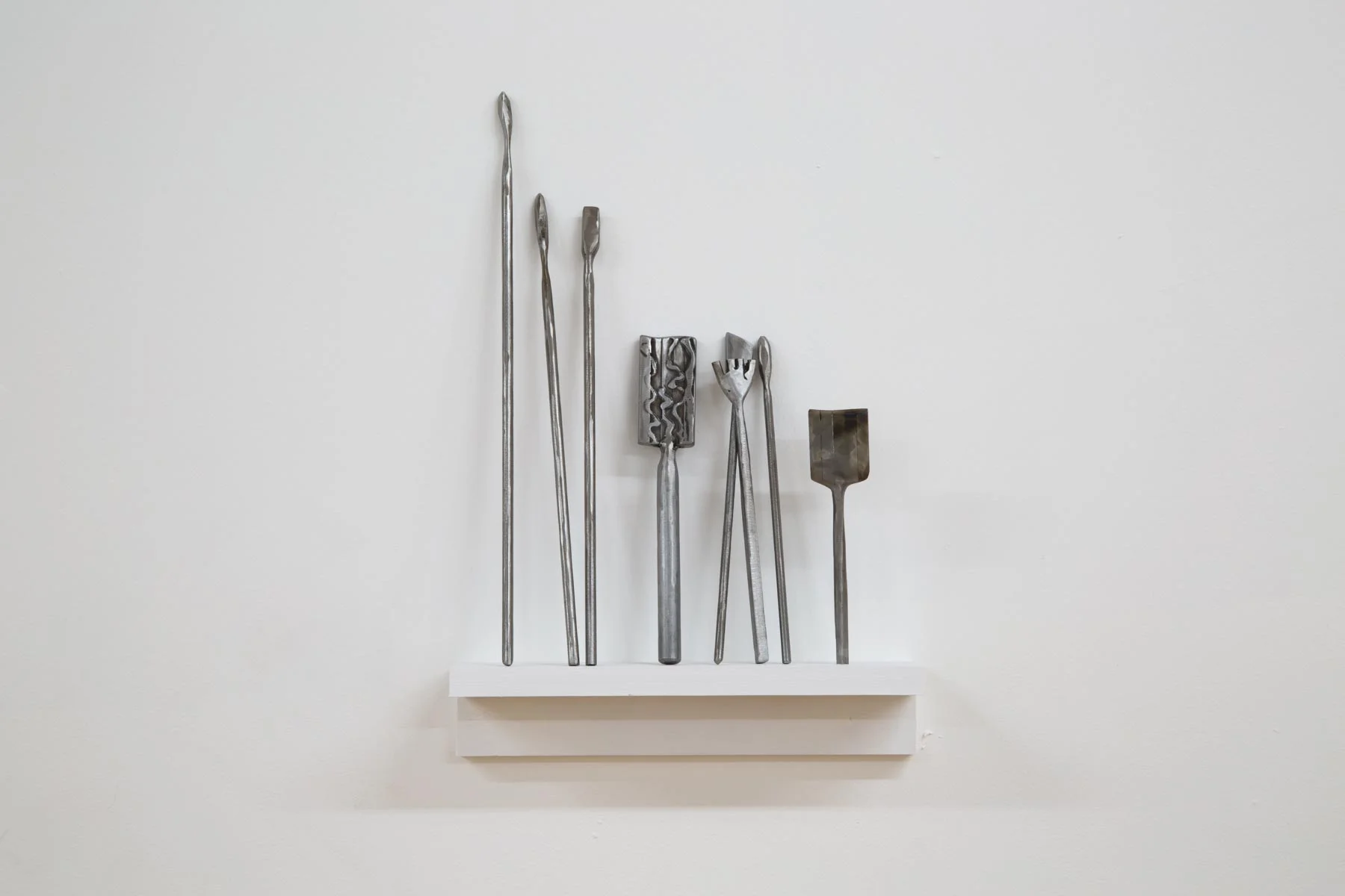 Gracie Devito, Paint brushes , 2016 
