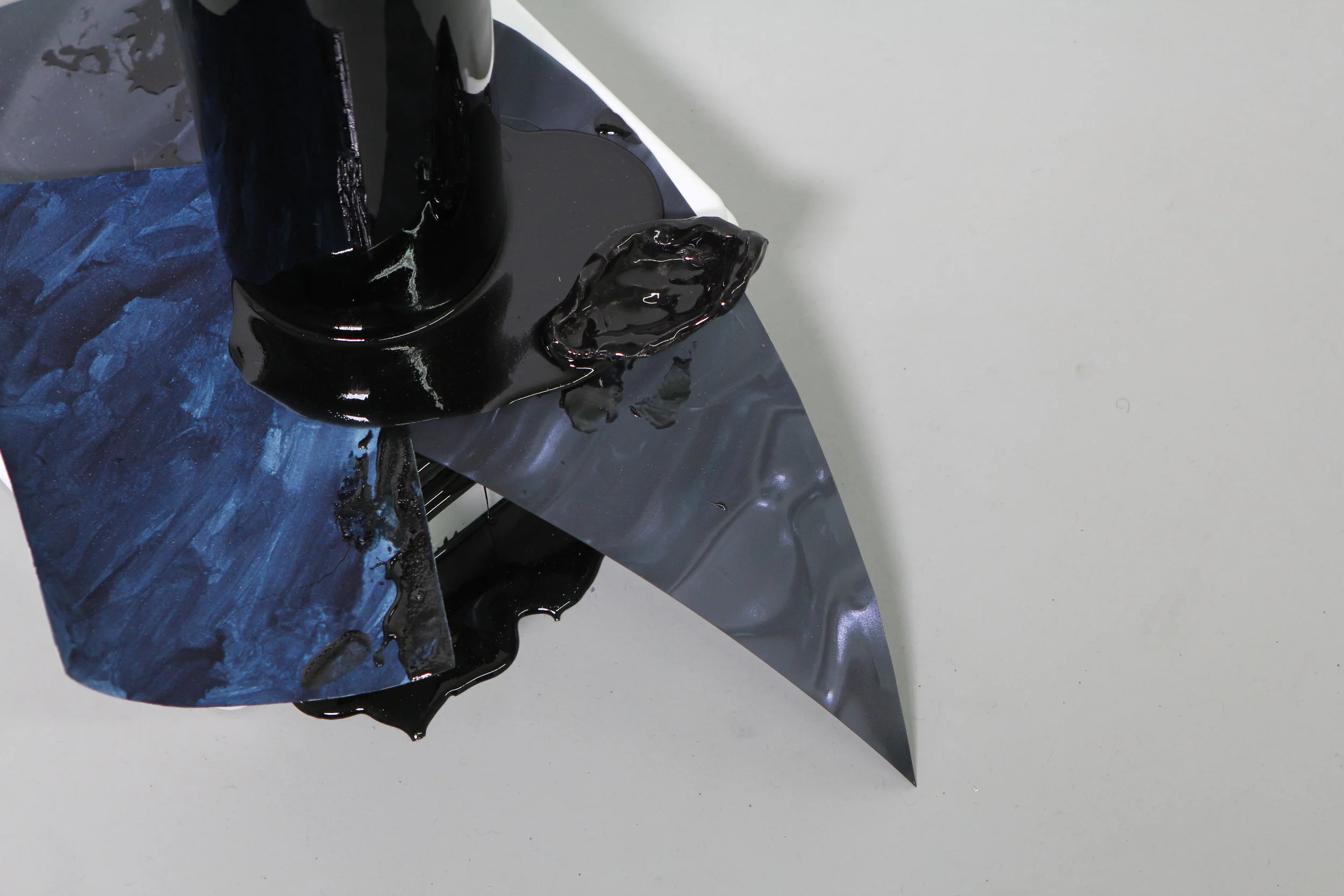   IN: resting in; the bottom   :DA &nbsp;(detail), 2018 