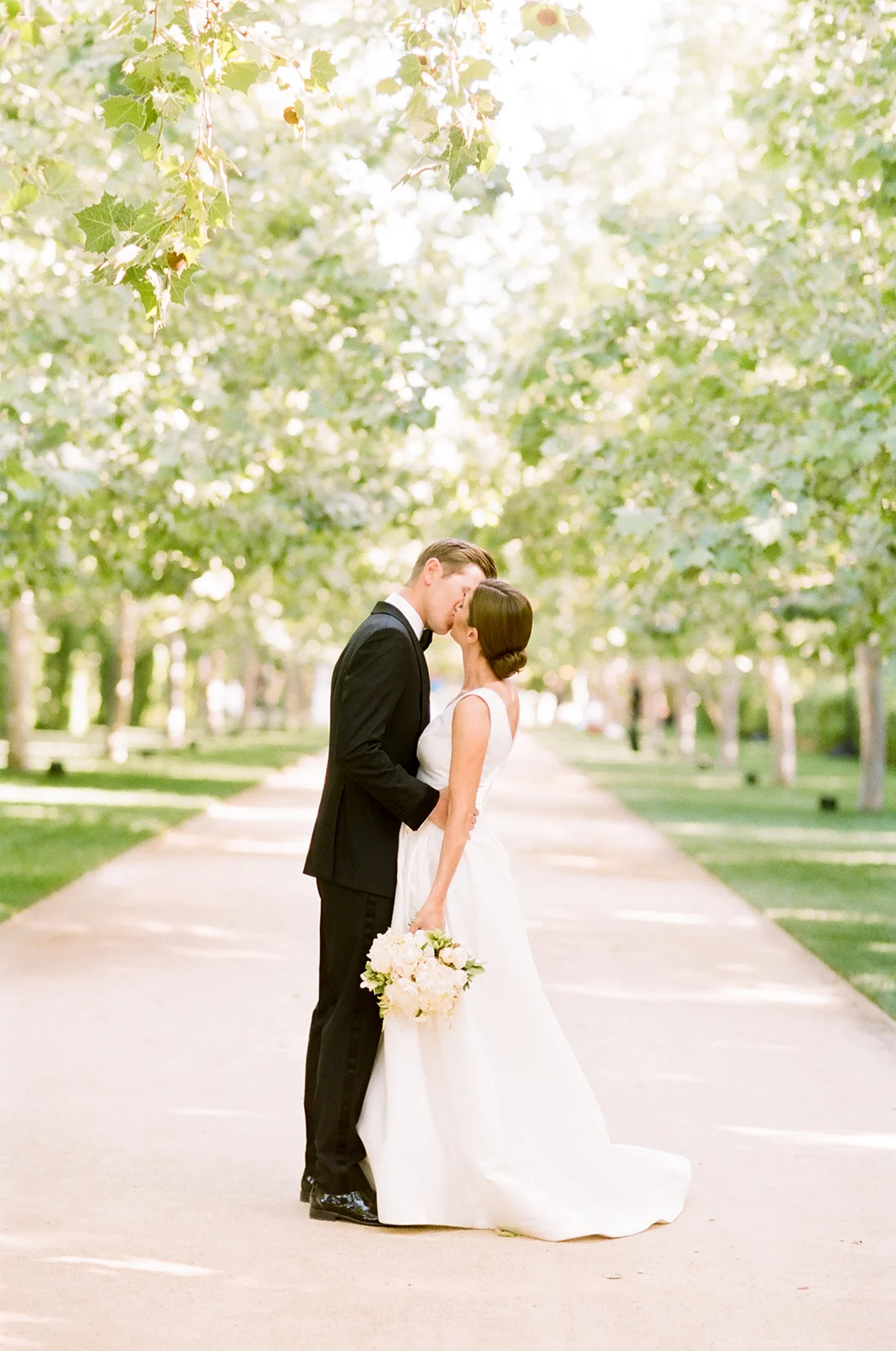 Mike_Larson_0653_BrettEllie_000072840016.jpg