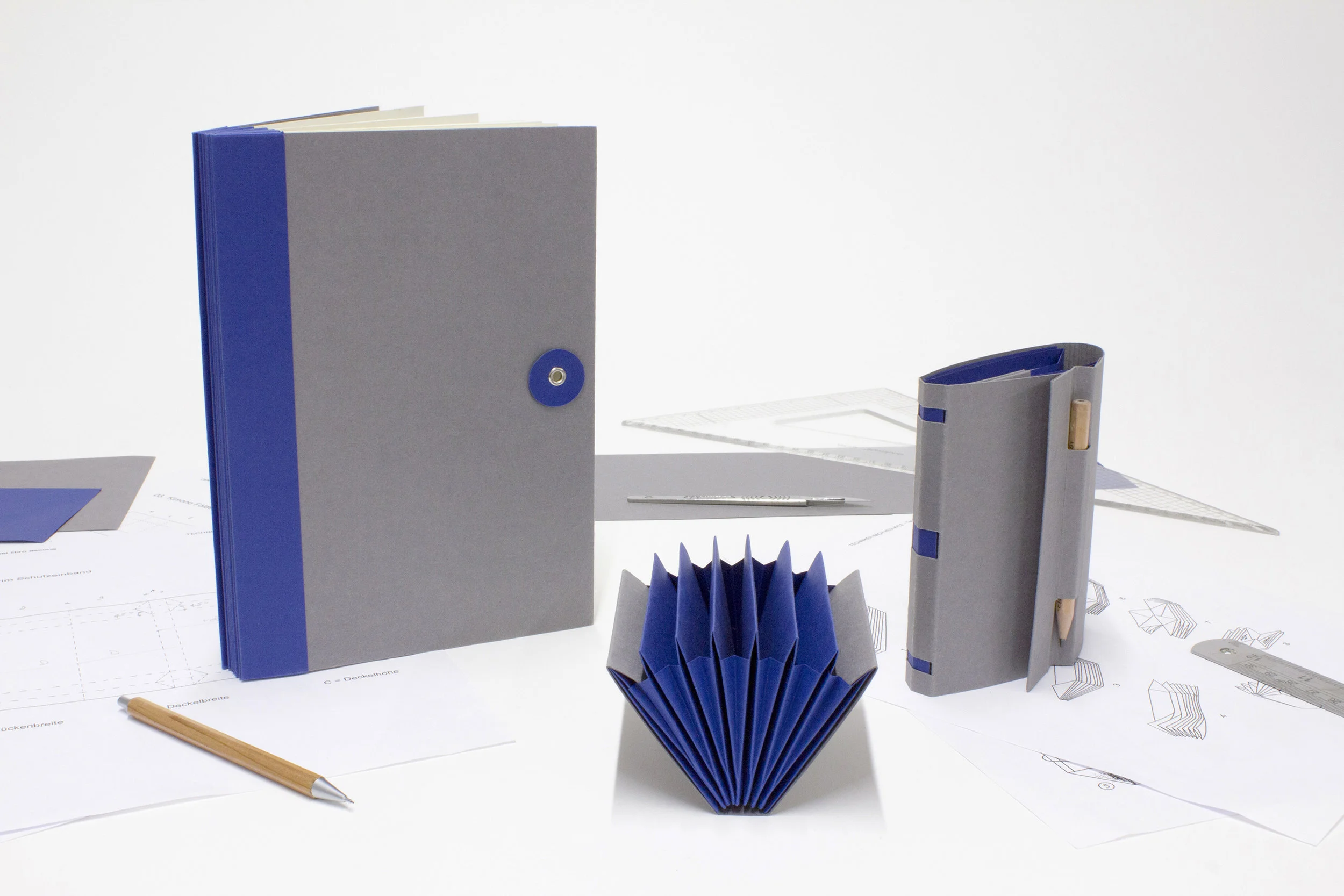 Blizzard-Crown-Triangle-notebook1-re.jpg