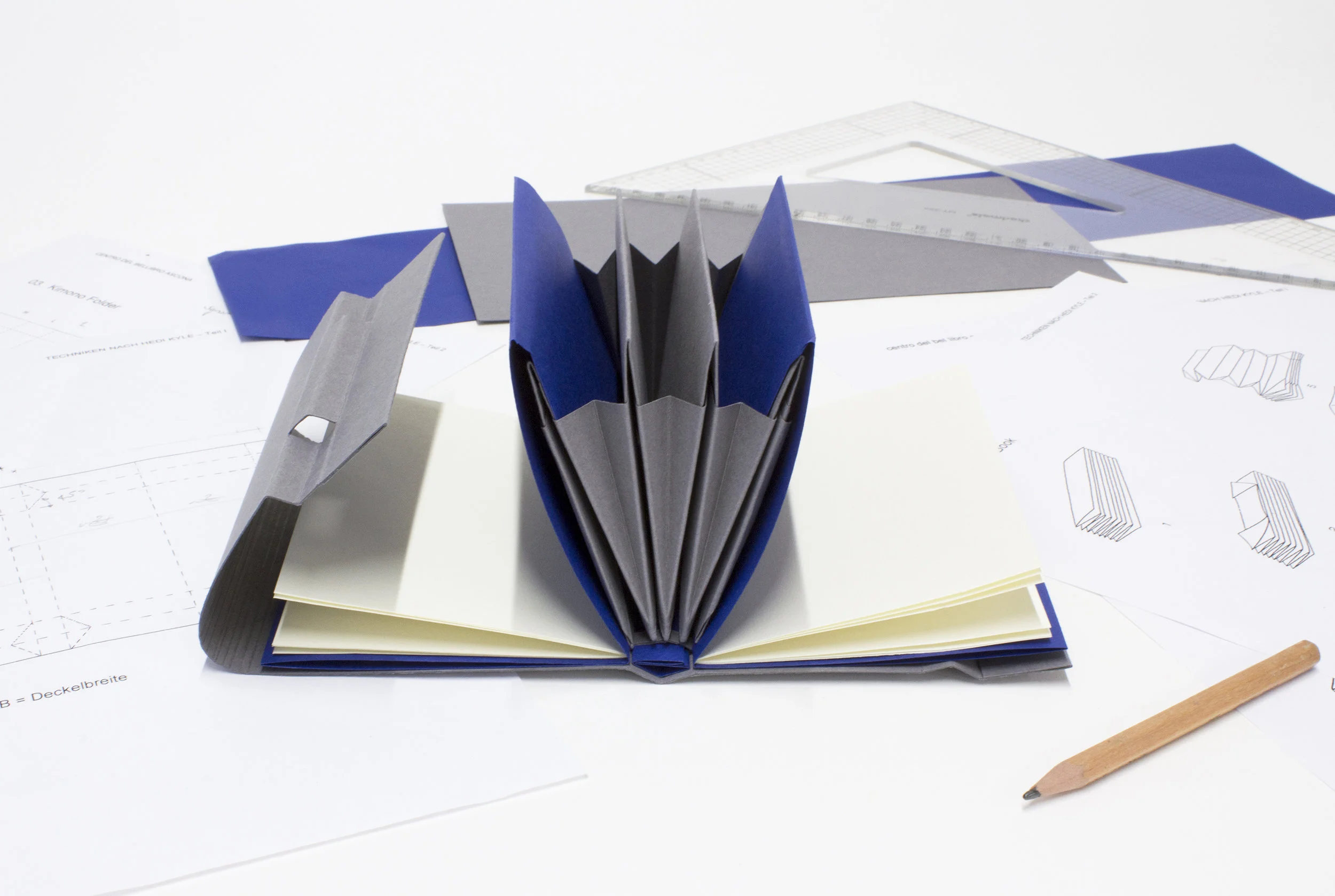Blizzard-Crown-Triangle-notebook3-re.jpg