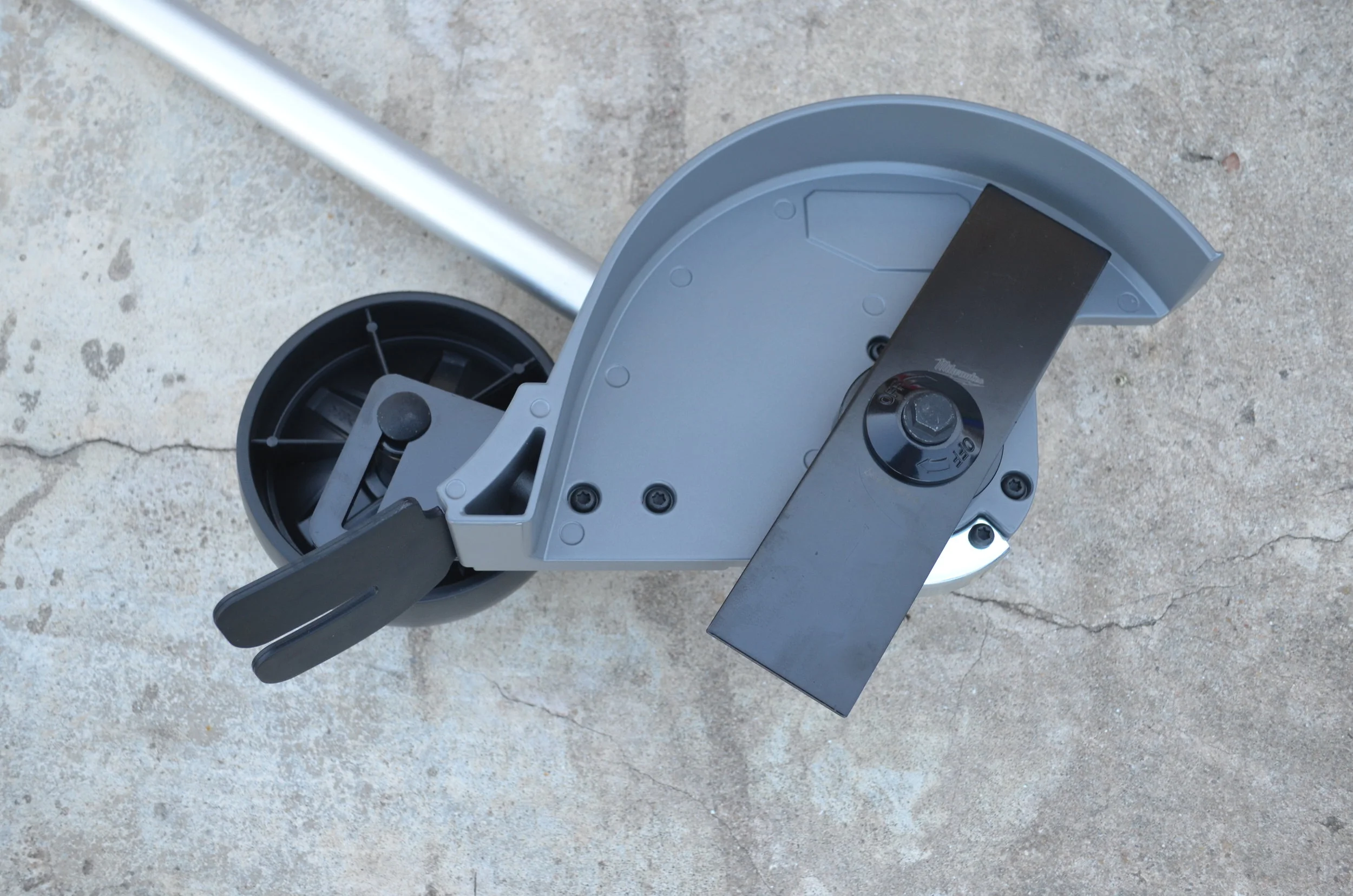 milwaukee cordless edger