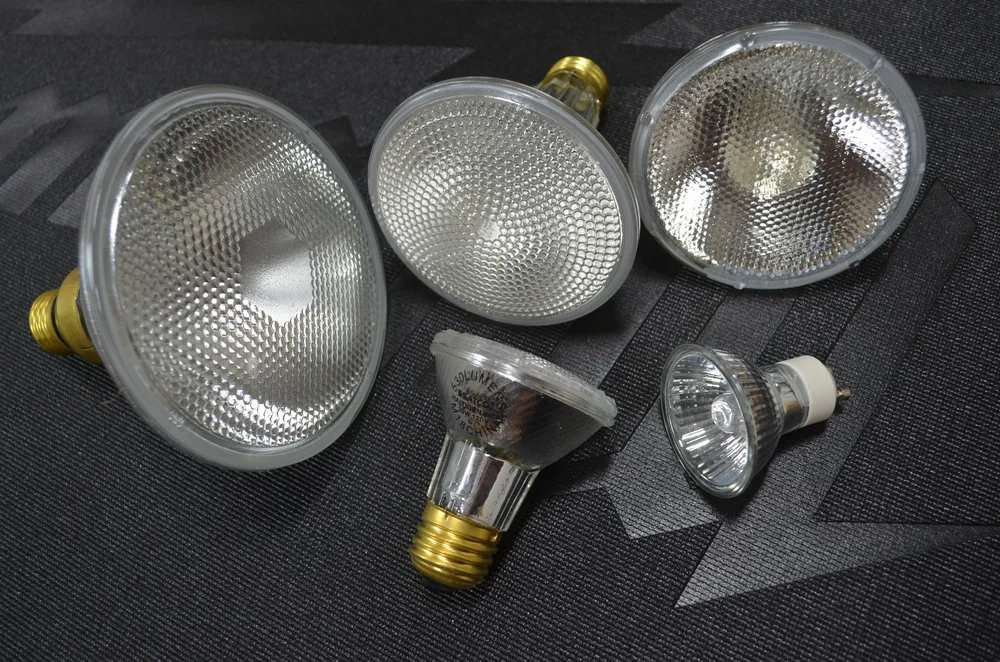 assortment-of-halogen-lamps-bulbs