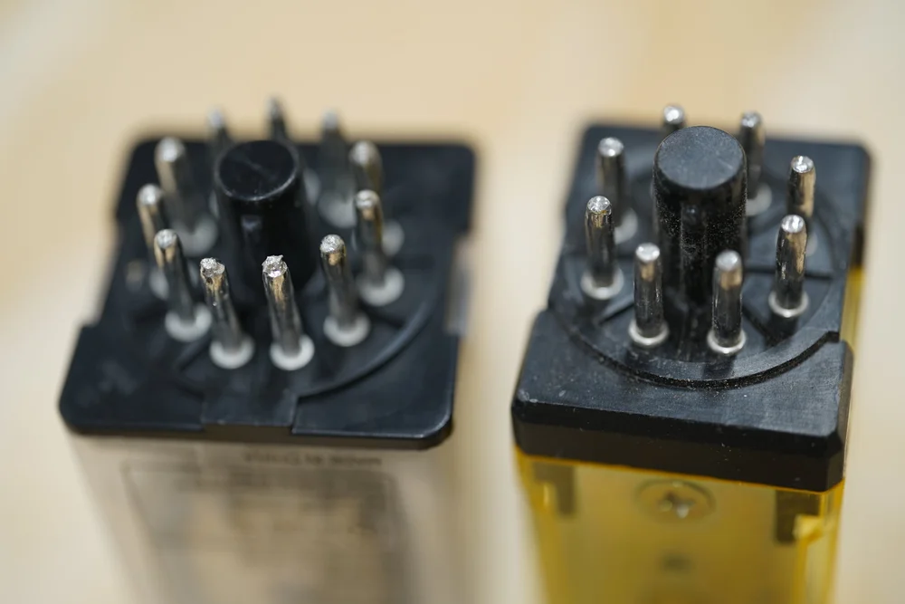 11pin-vs-8pin-ice-cube-relays
