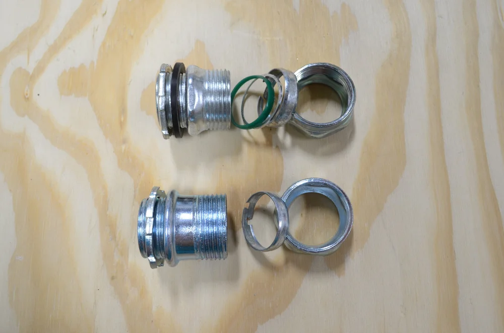 EMT-rain-tight-compression-coupling