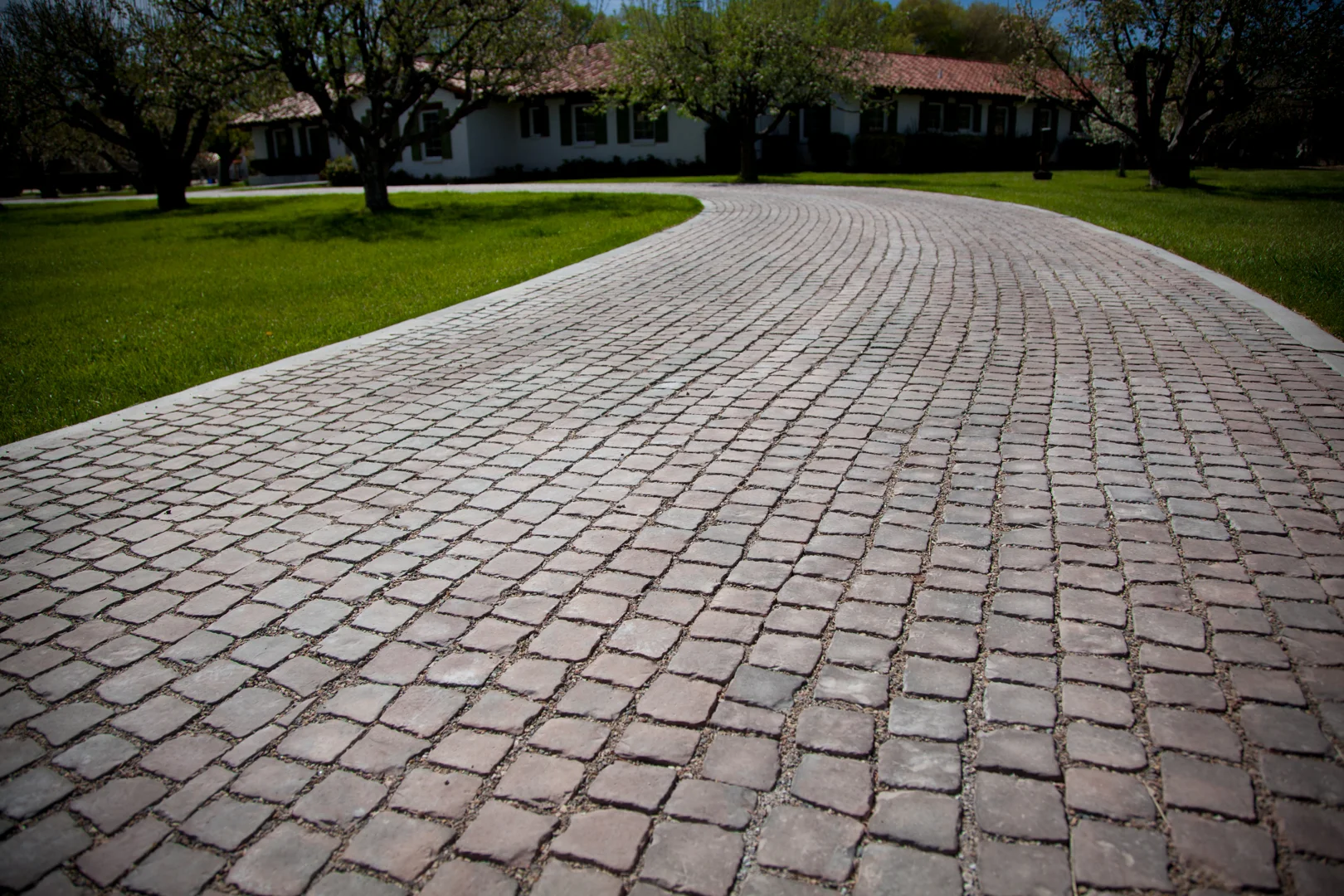 CobbleSystems Driveway