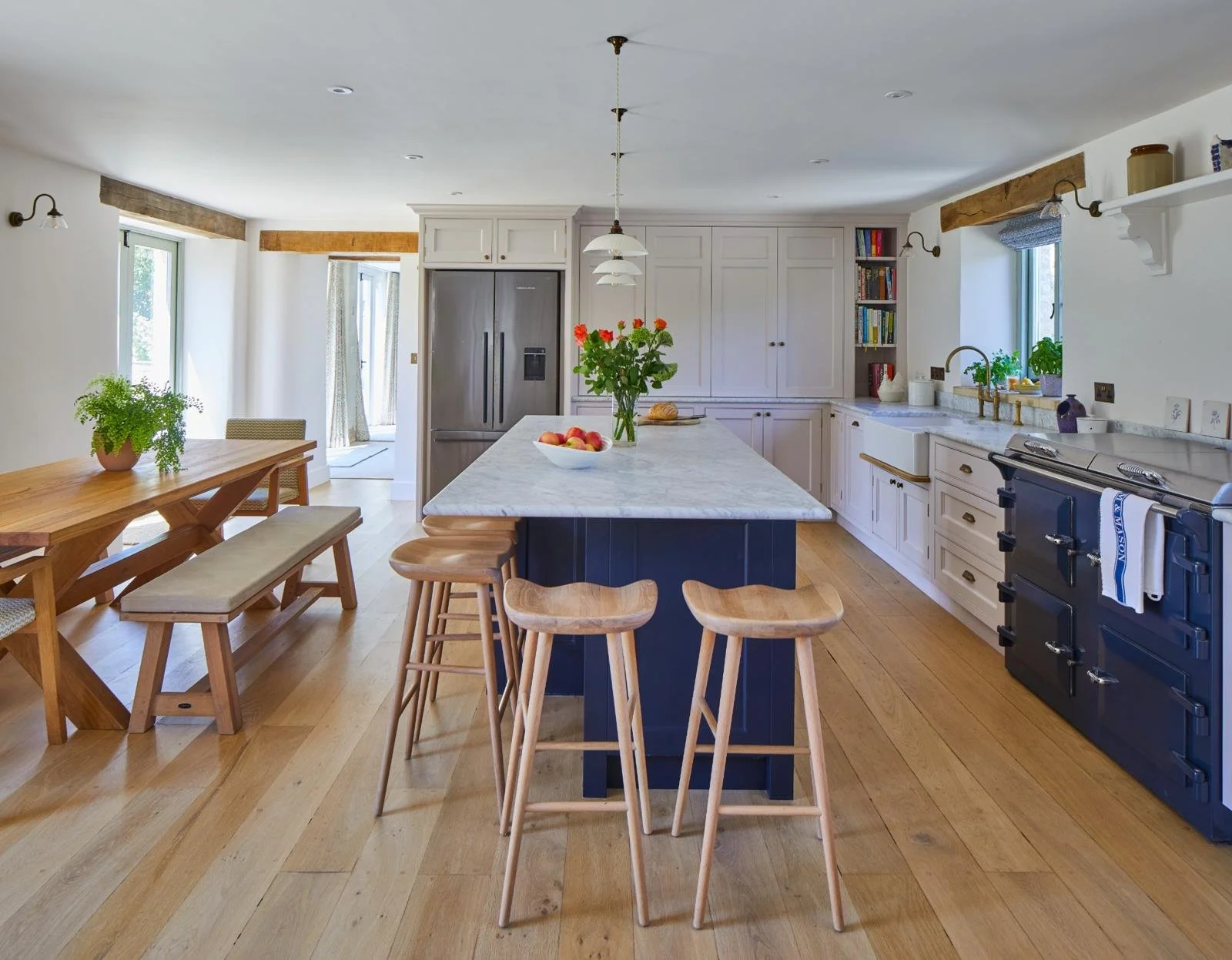 LM Oak Barn_0421_web.jpg