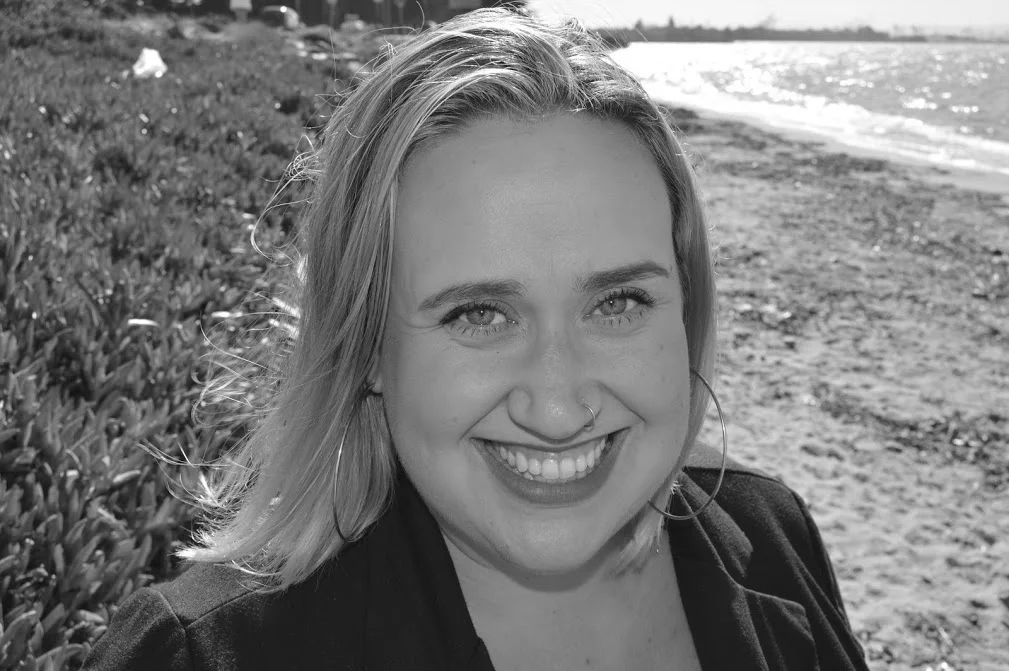 amanda_b_w_headshot.jpg
