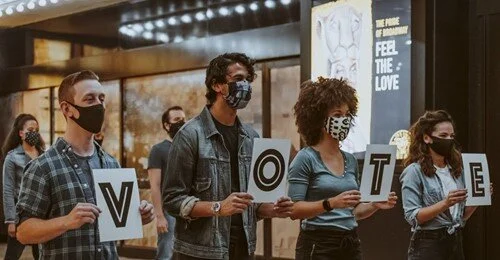 I AM AMERICA: THE ENSEMBLIST