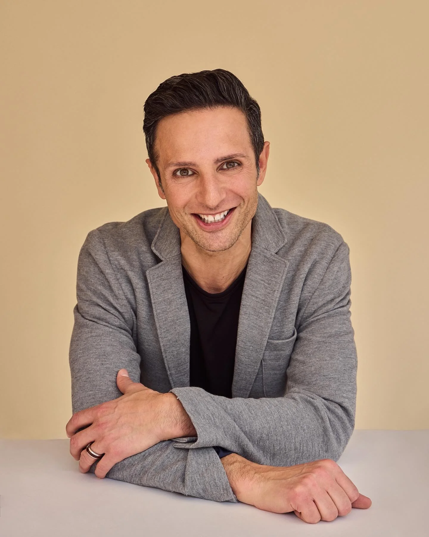 My Website, www.michael-damian-fasano.com, has gotten a fantastic upgrade! ✨Thank you @benjaminriveraphotography for these awesome shots! Such a pleasure to work with you finally, and I am SO happy with the results!! 📸🔥
#website #actorlife #upgrade