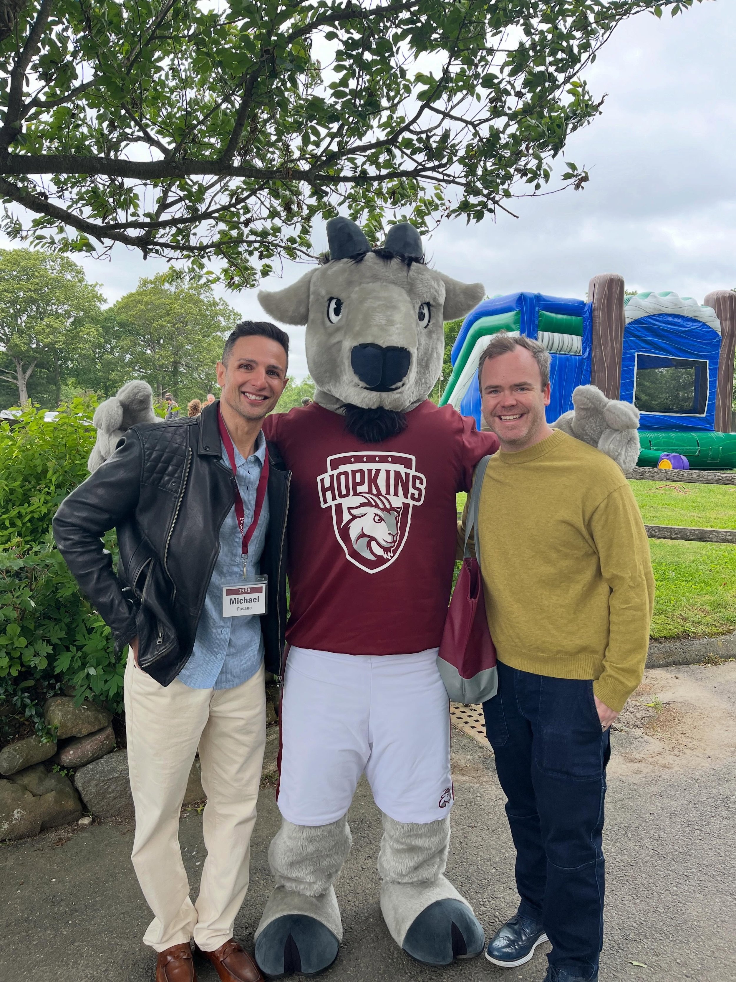 Stopped by the Hill yesterday! 🌳🎓🐐❤️
#hopkinsschoolct #highschool #newhaven