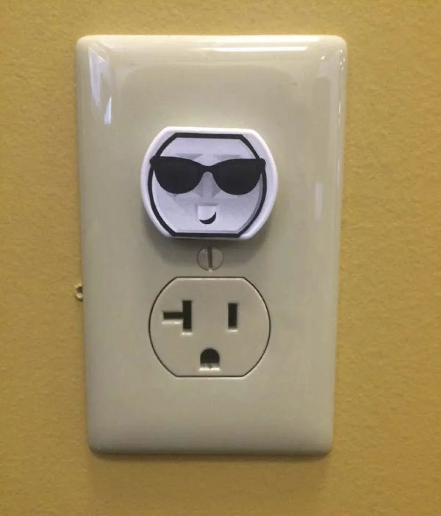 APS - Enerjis outlet covers