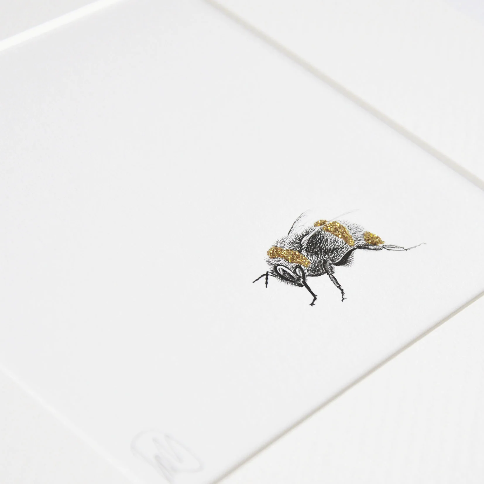 LaleGuralp_GlitterBee_detail.jpg