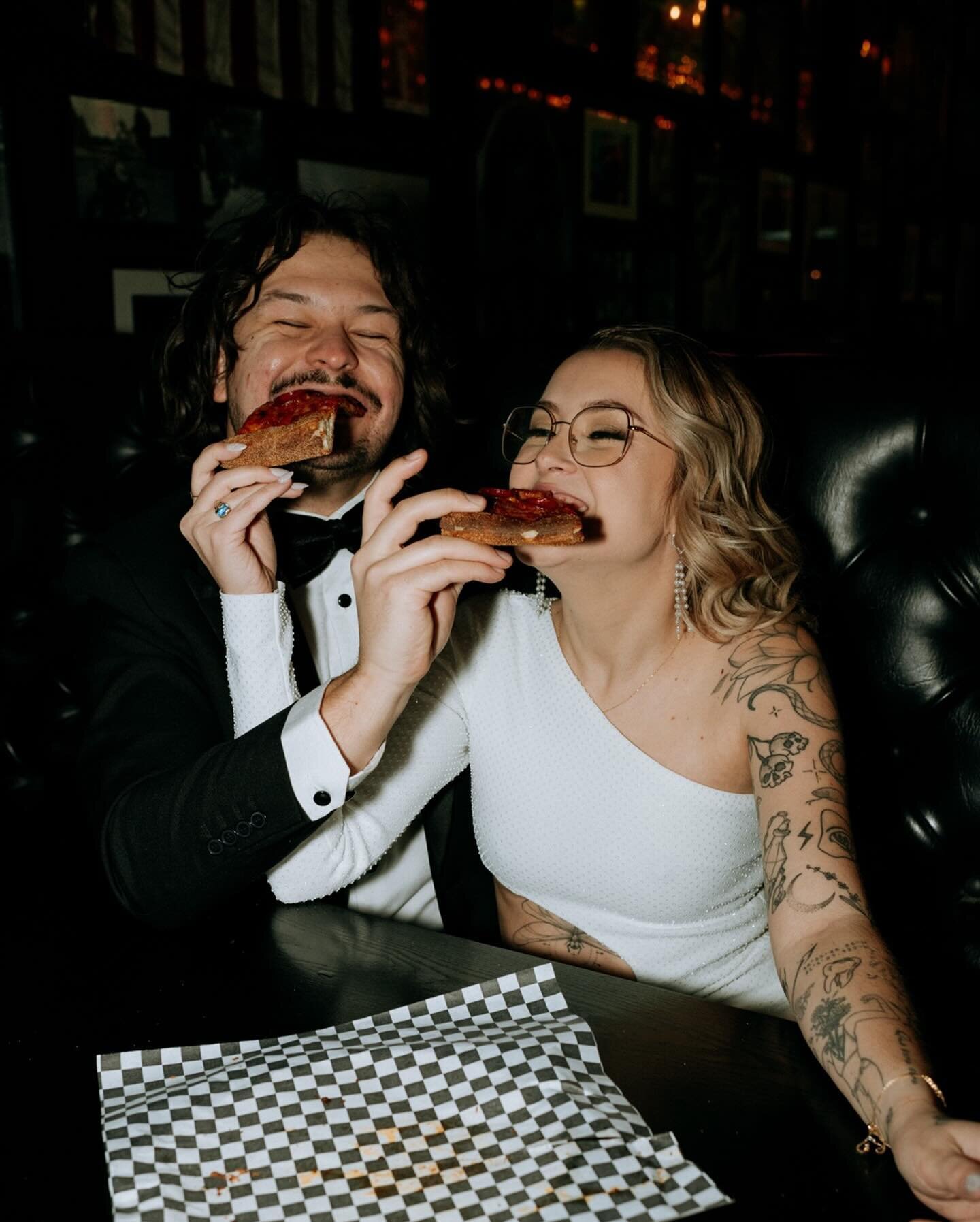 This post is basically just an ode to pizza (and to Kayla &amp; Dylan). 

Downtown Vegas weddings 🤝 Evel Pie =
one of my favorite duos. I am always always down to make a stop for a slice with my y&rsquo;all!

#laurenraephotography 

#elopementinspo 