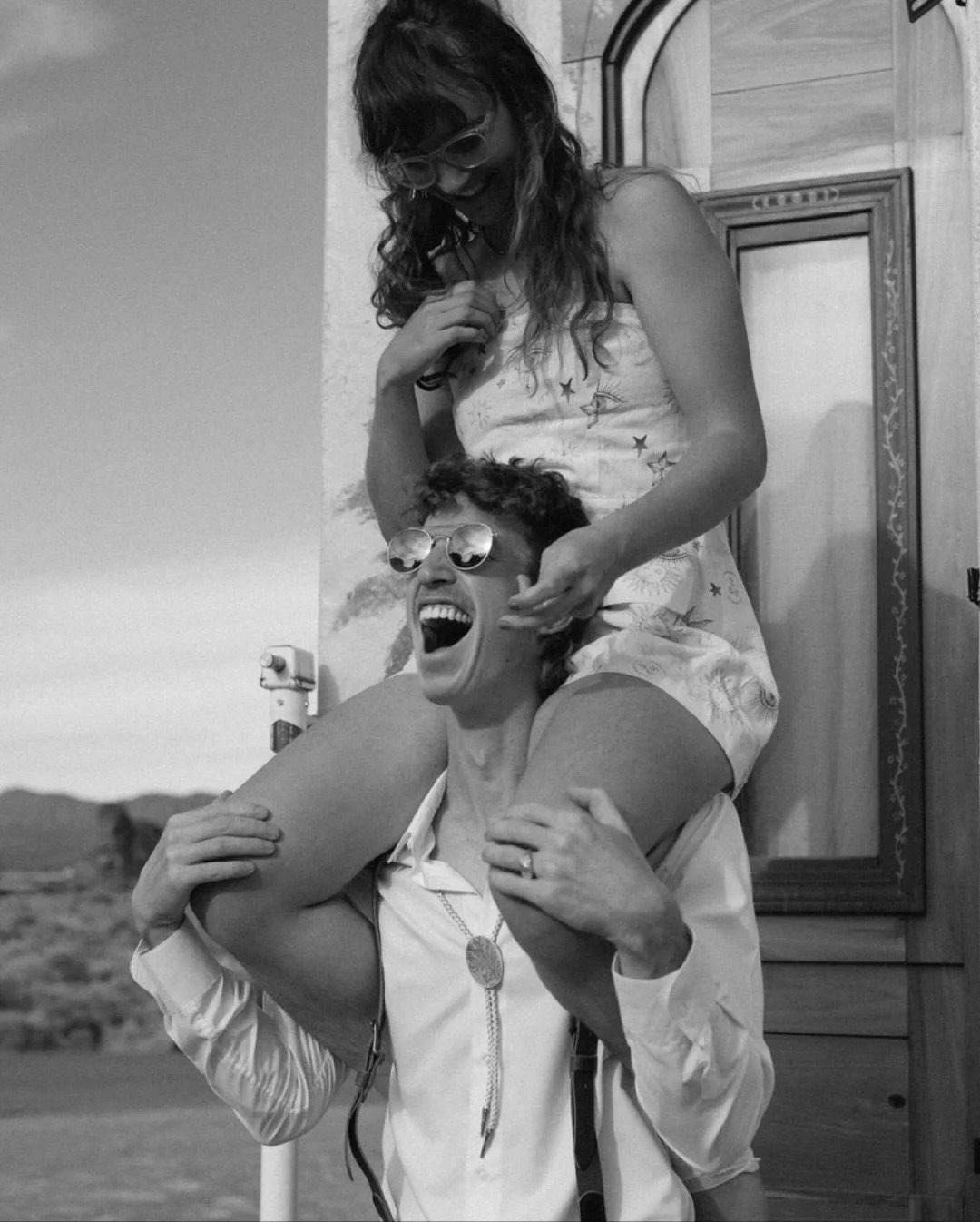 Everything aligned perfectly for this wedding ceremony to be at 11am on 11/11, with a small circle of family and pups, surrounded by the red rocks and vast landscapes of Valley of Fire. Corrina &amp; Austin - you two are a couple of gems! I&rsquo;m s