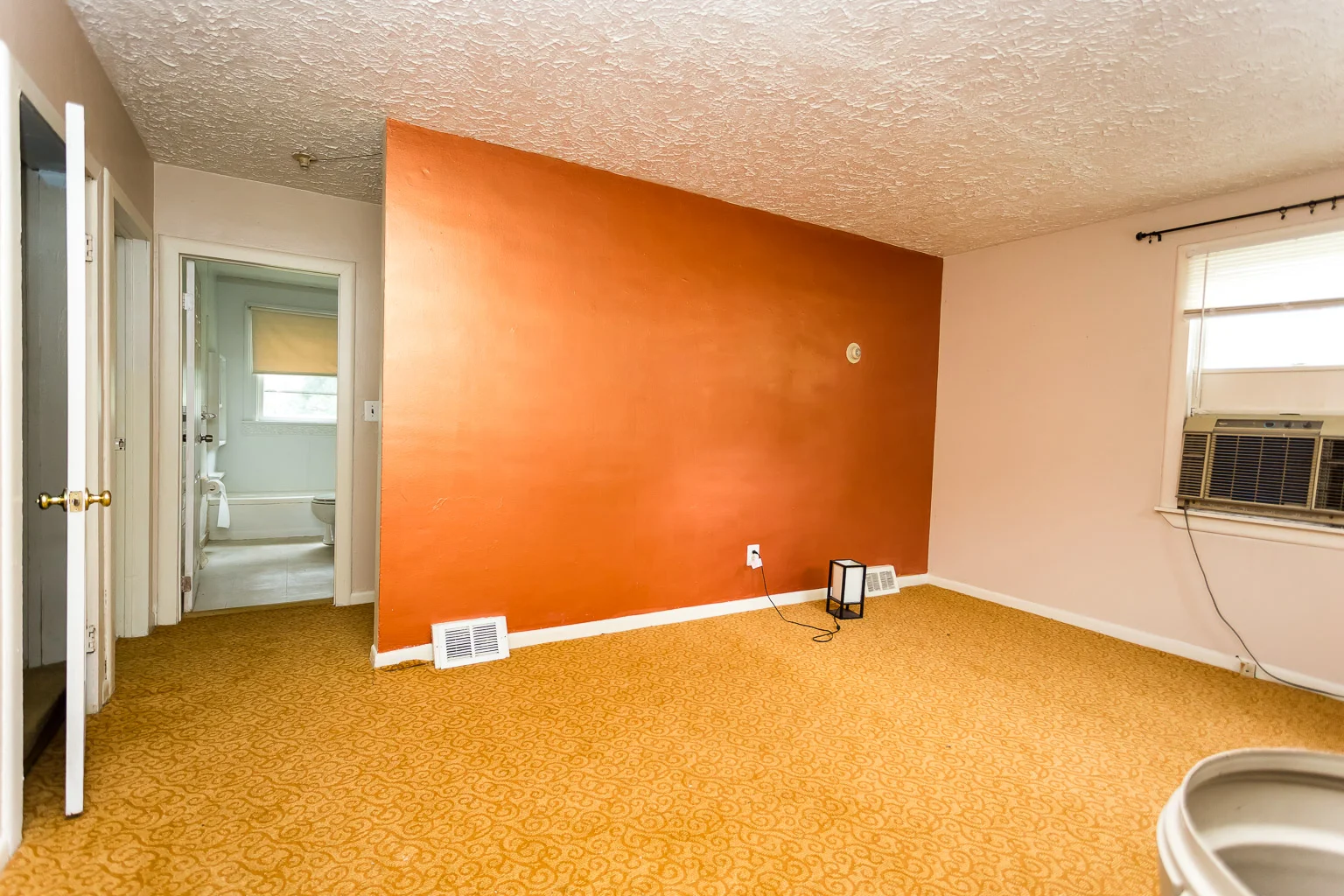 This is the before picture of the living room.