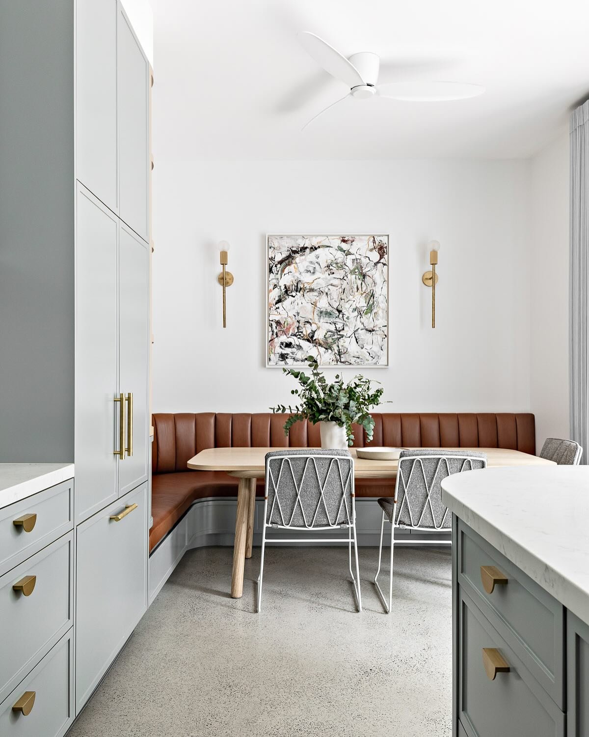 One of our most popular projects is up for sale, our Forest Lodge project took off in a big way!! The biggest question around this project&hellip;what colour is the kitchen?? Here we go, before I get asked another thousand times&hellip;Dulux Pukaki! 