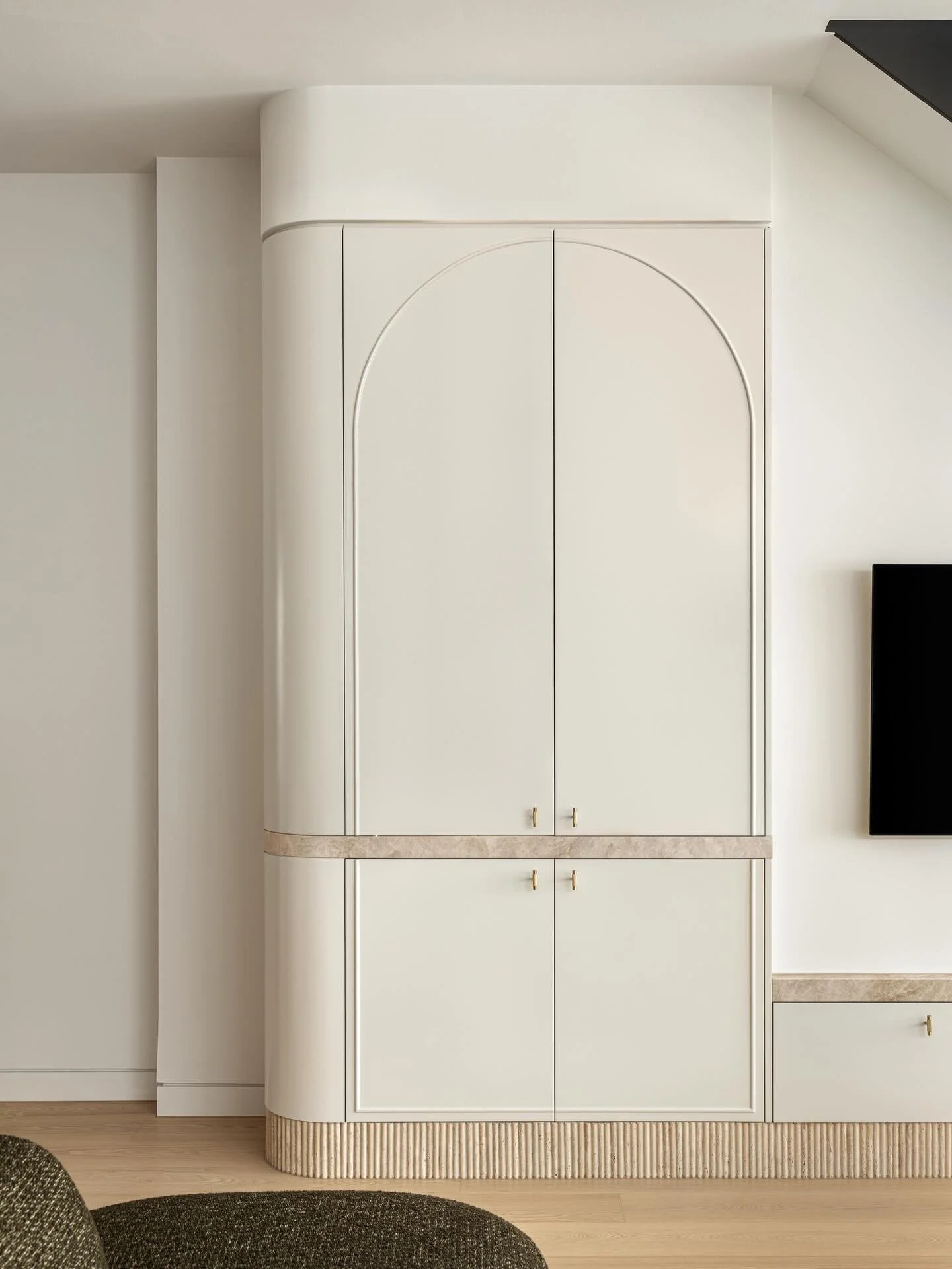 One of my favourite pieces of joinery to date&hellip;I just love the bar at our Clovelly project! The beautiful curve, the stone bench top that runs through the joinery and is visible from the outside when closed and curves with the joinery and can b