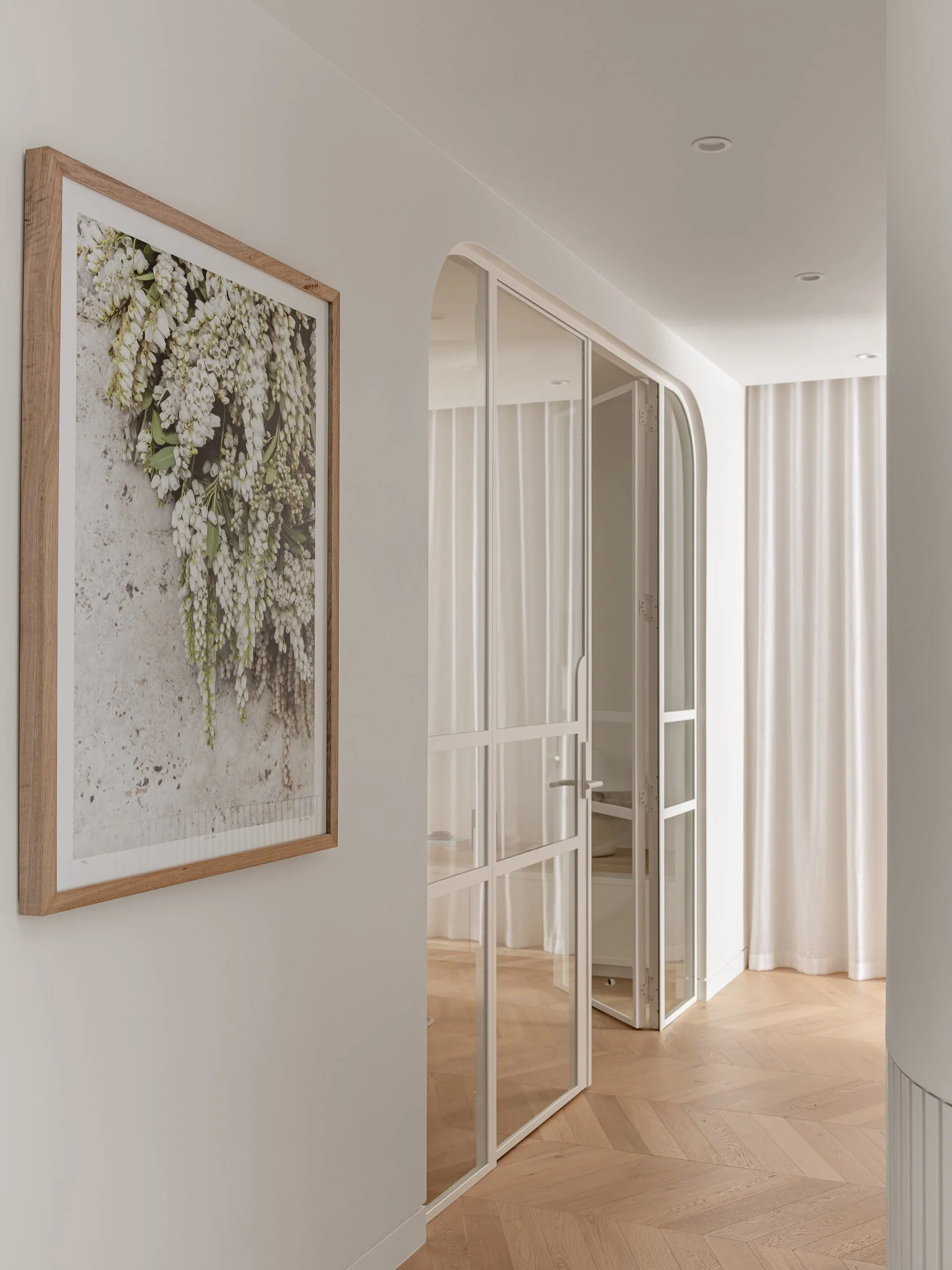 No corner was left untouched in our Wombarra project, there are beautiful details everywhere you turn. The half height batten detail wraps the entire central hallway and follows through into the kitchen for a beautiful sense of cohesion. The white st