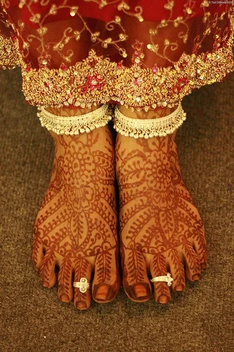 mendi.feet_.jpg