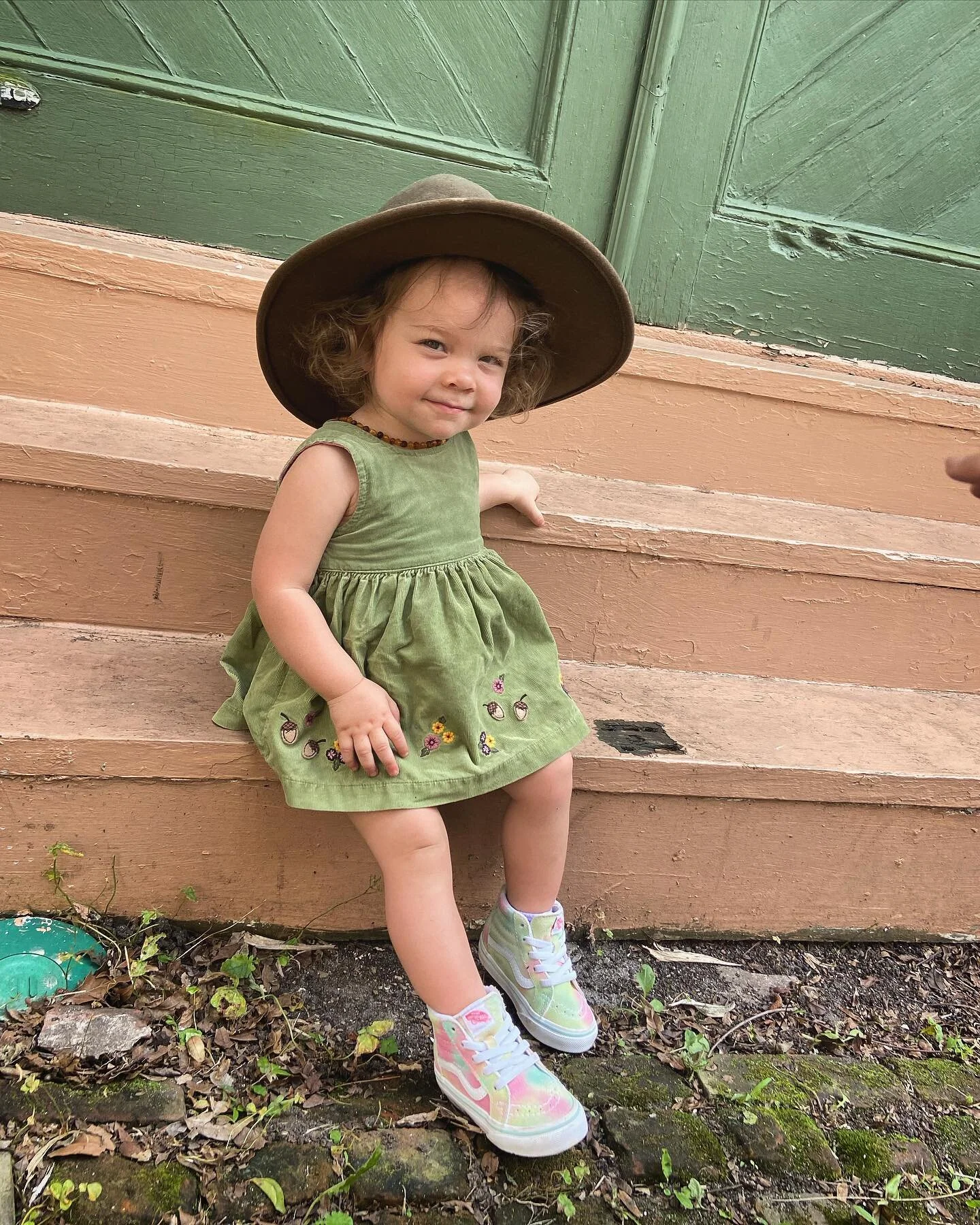 It's been a doozy of a week, y'all!

Our immune systems challenged, running it's course to heal whatever virus decided invade our family unit. Many sleepless nights, snotty noses, fevers, broths, teas, popsicles, cough drops... exhaustion 🥱

And her