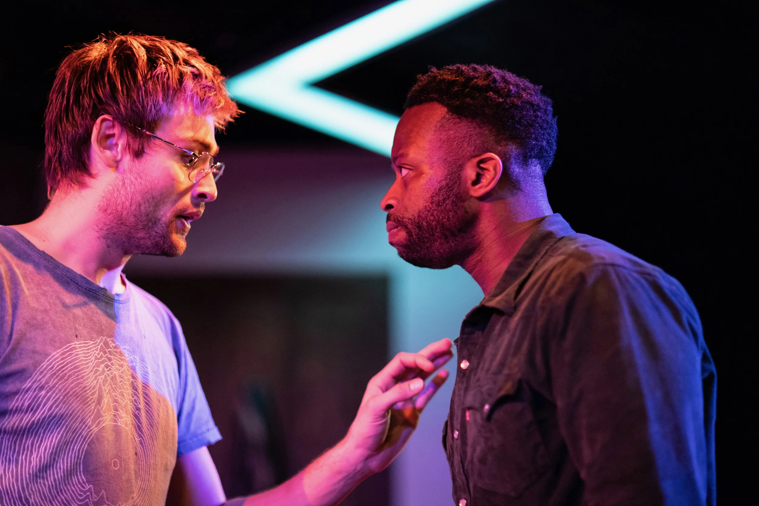 A GUIDE FOR THE HOMESICK (2018), Trafalgar Studios
(Photo: Helen Maybanks)