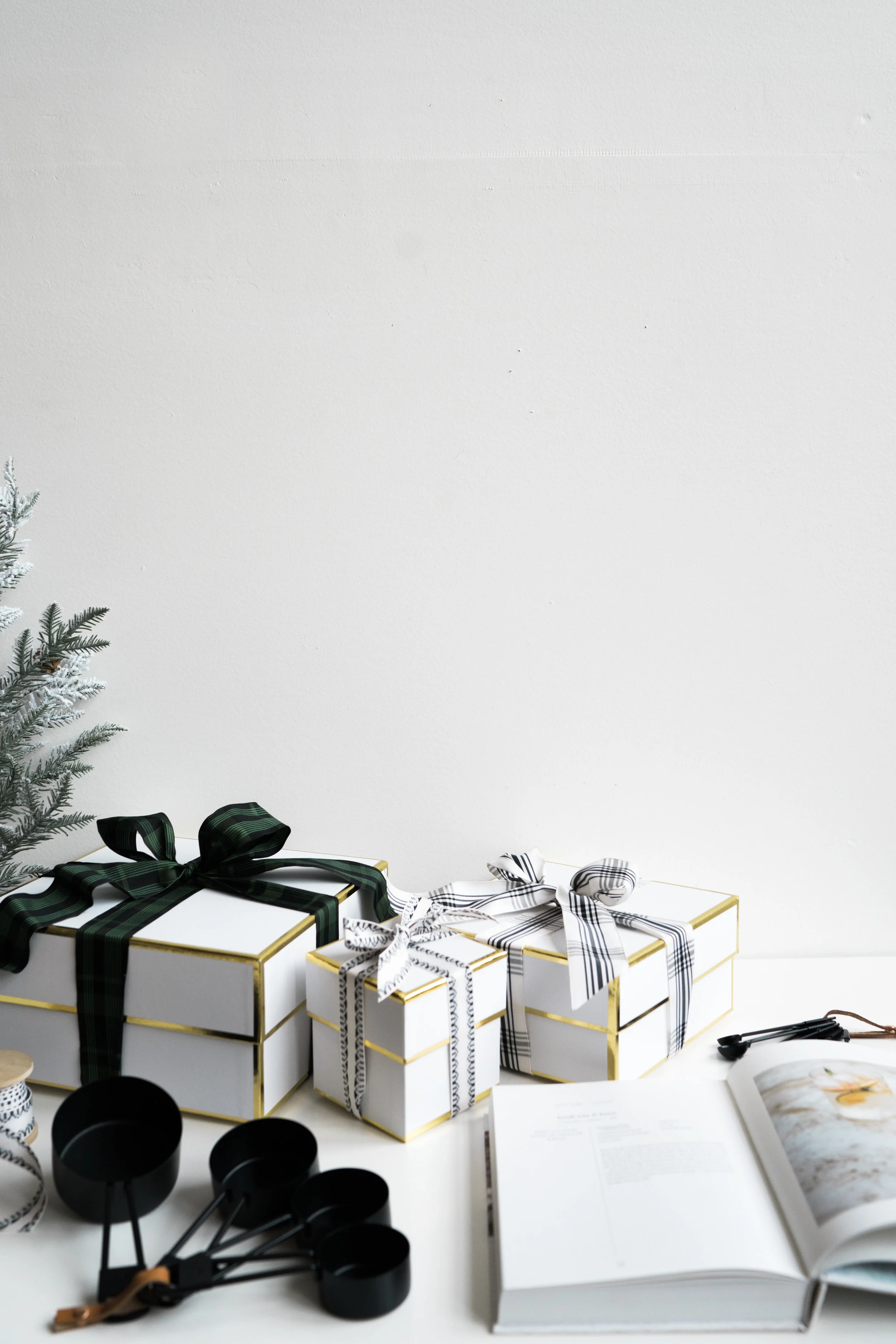 Wander and Rose Neutral Holiday-26.jpg
