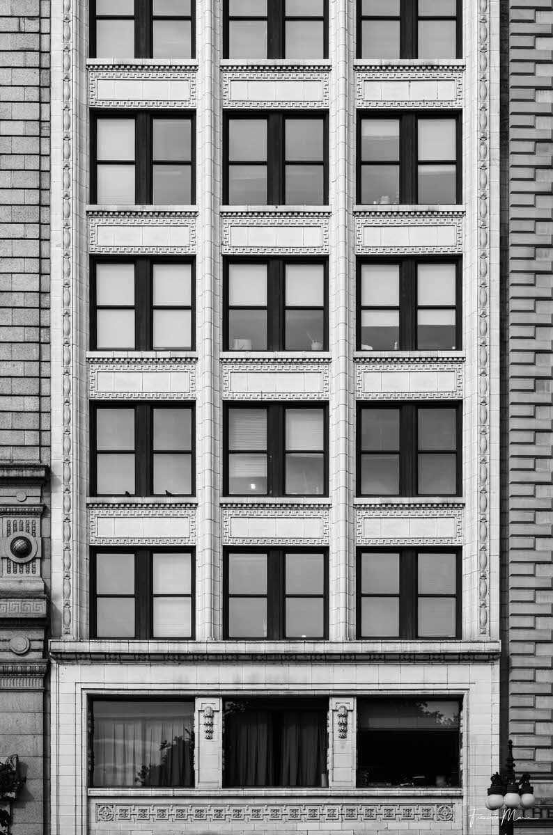 Windows_in_Chicago-8.jpg
