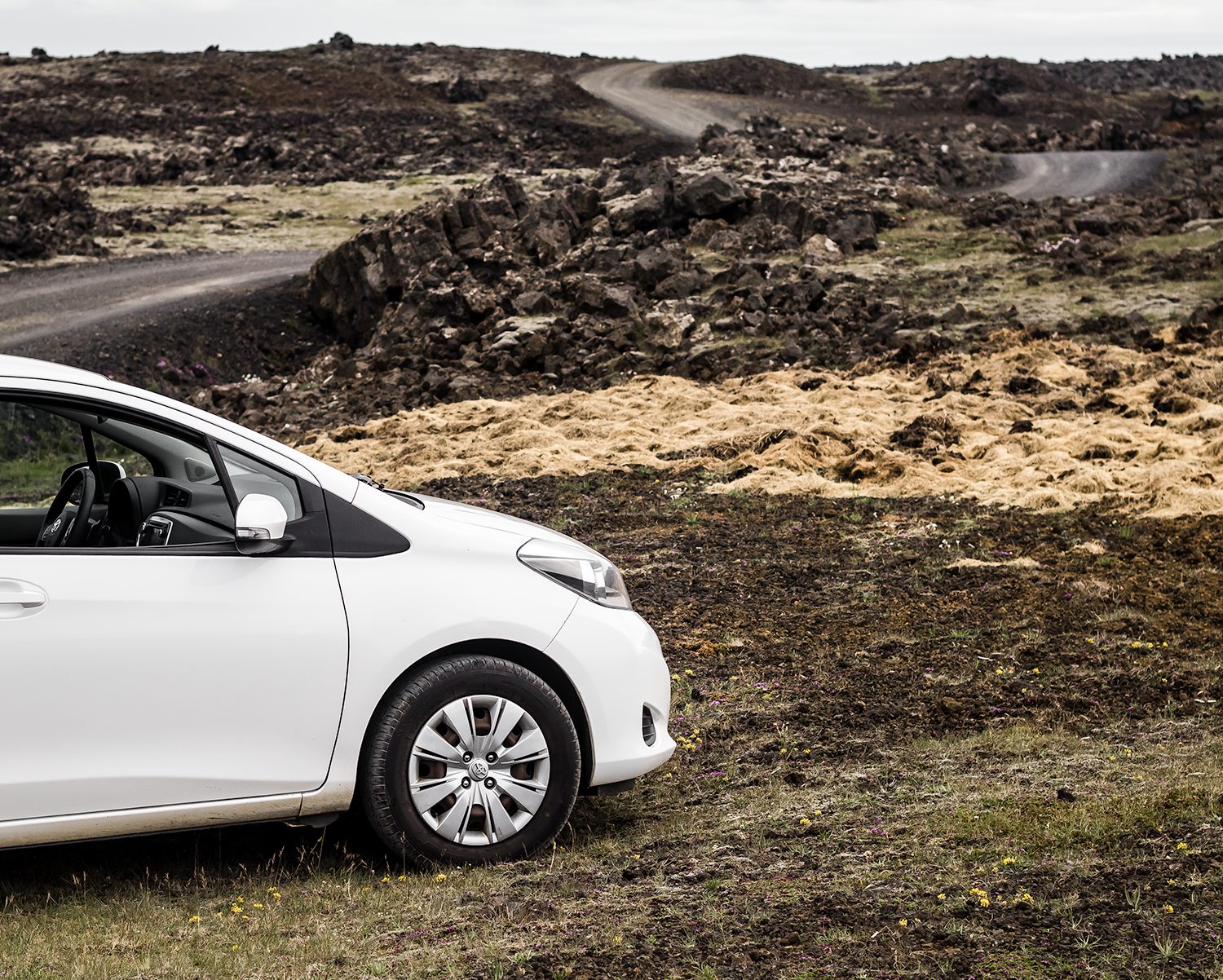iceland-car.png
