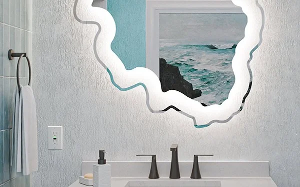 isola-mirror-thumbnail.jpg