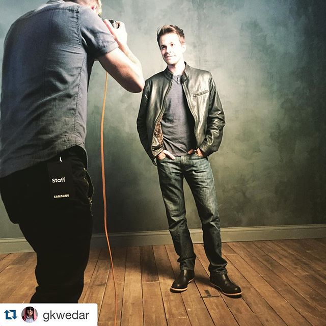 T-minus less than 3 hours until the #Transpecos #worldpremiere at #SXSW2016!
#Repost @gkwedar ・・・
Few hours before @transpecosmovie world premiere at the @samsung @gettyimages photo shoot. @johnnyjamessimmons looking fly in his @helmboots Pablo Blacks!