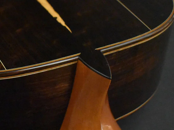 Heel-Detail_Oblique.jpg