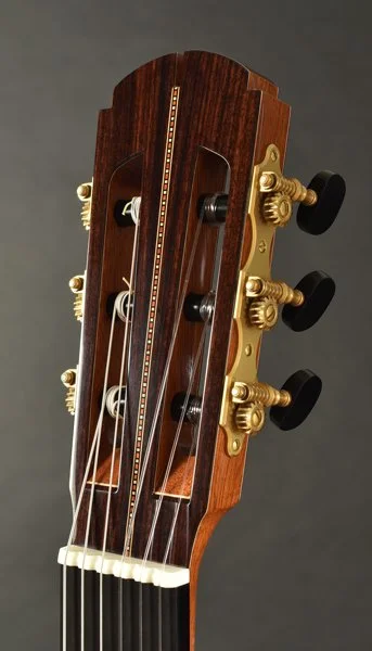 Headstock-Oblique_Web.jpg