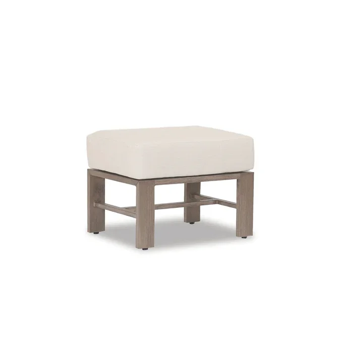 Ottomans &amp; Poufs