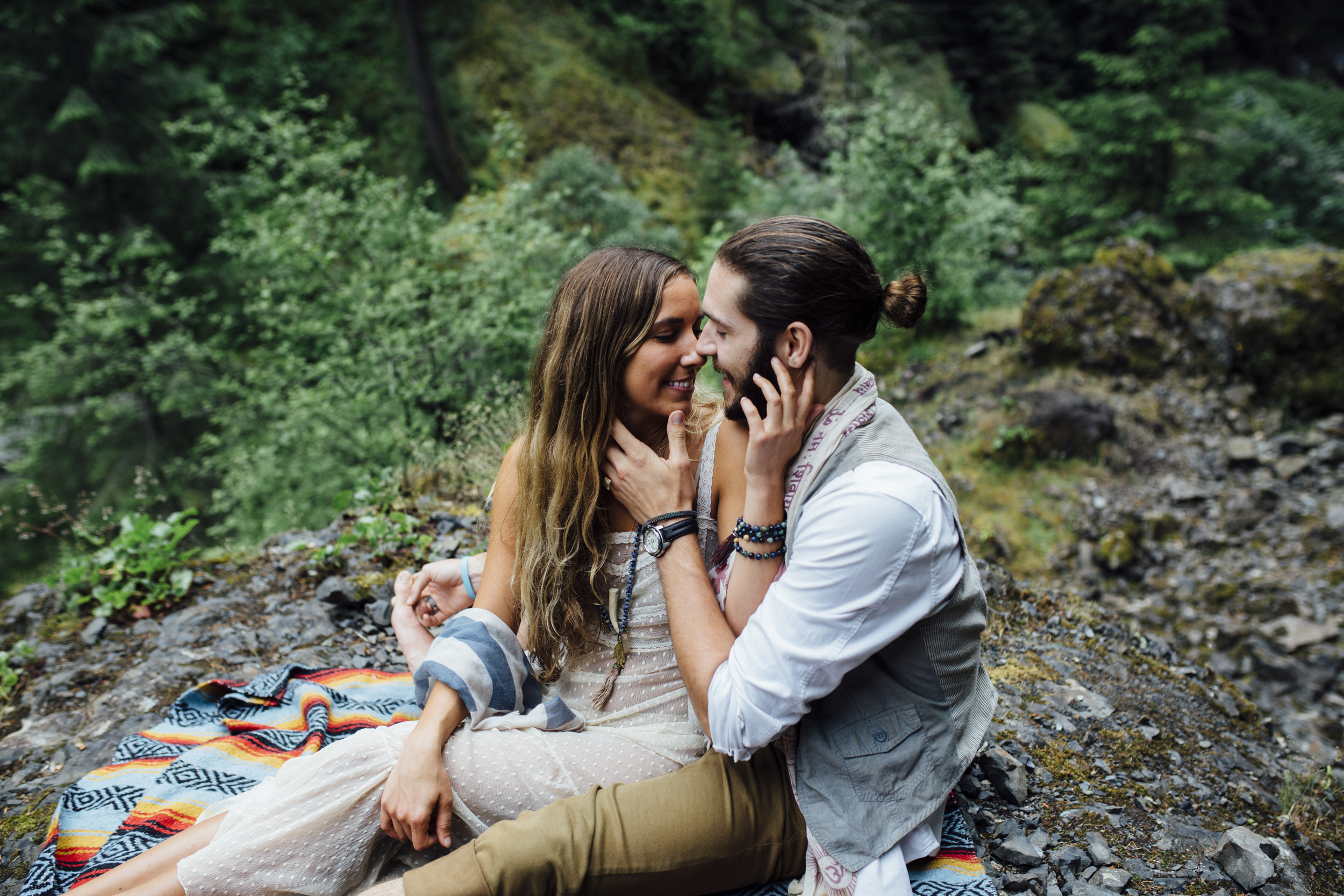  Nataly Zigdon Photography | Portland Oregon | Columbia River Gorge | Wahclella Falls | Couple Session 