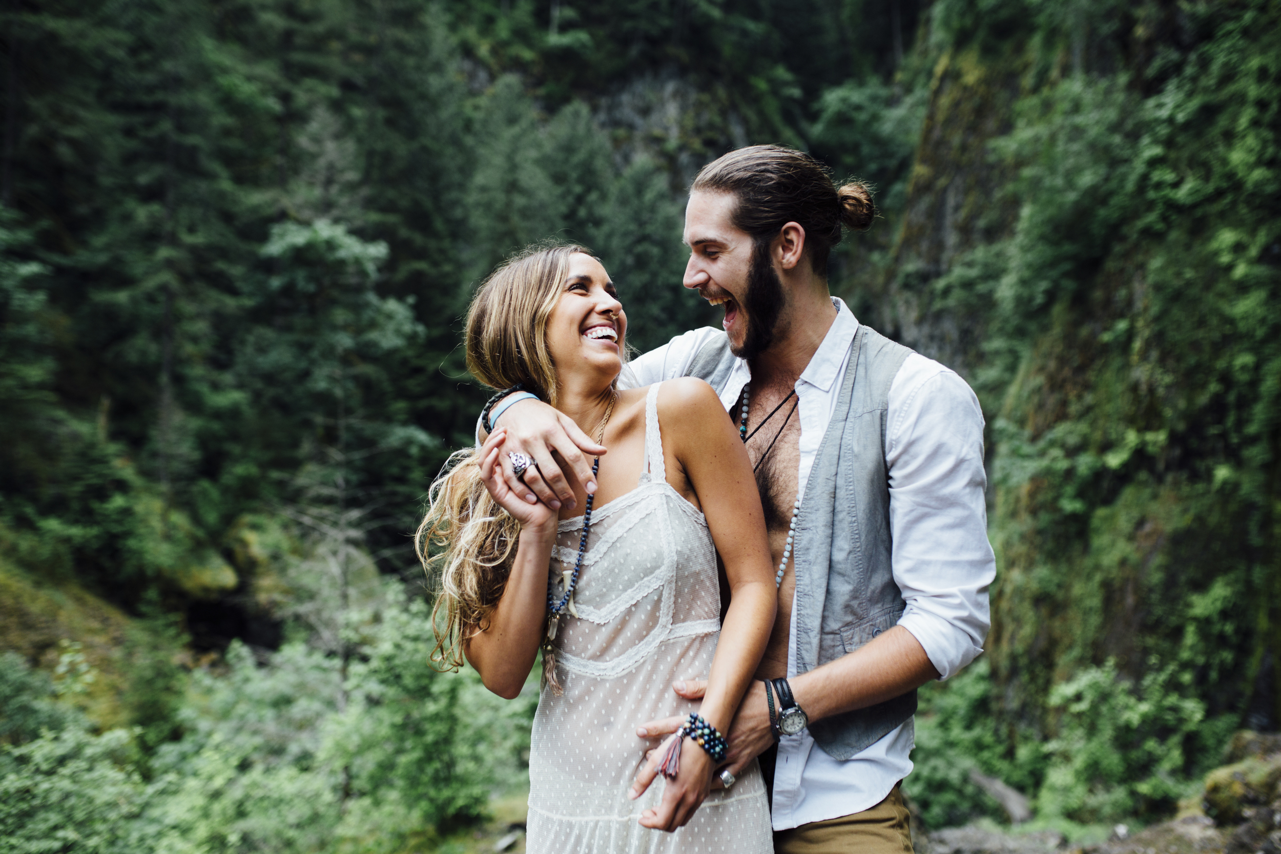  Nataly Zigdon Photography | Portland Oregon | Columbia River Gorge | Wahclella Falls | Couple Session 