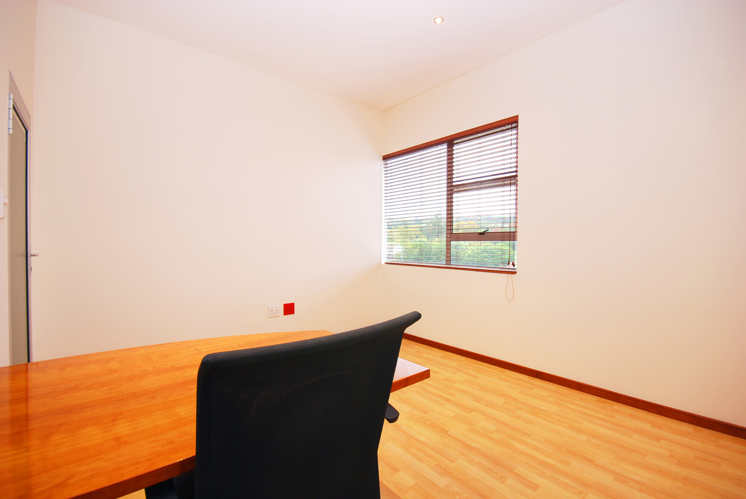 rent a office space.jpg