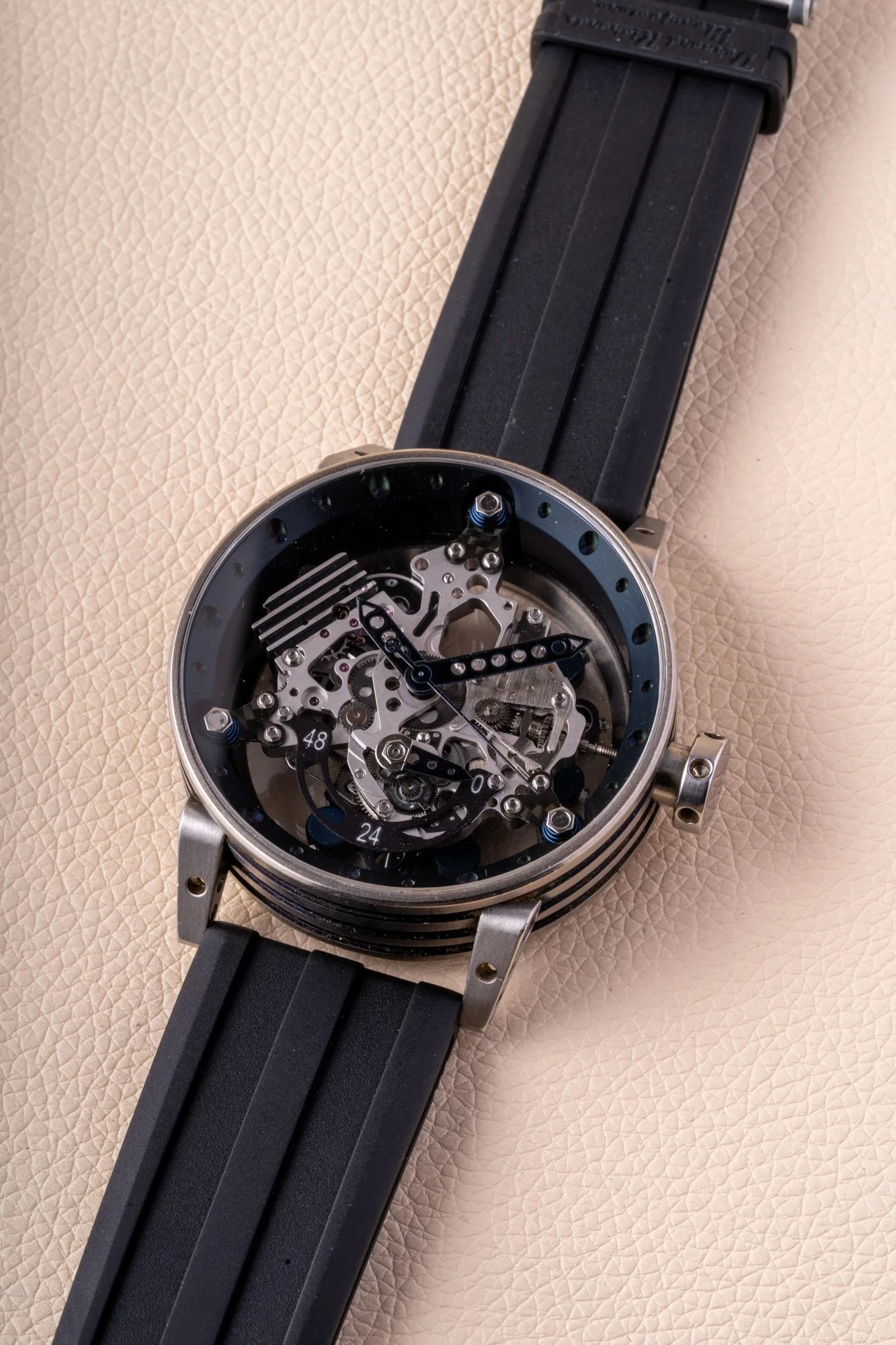 C61_BRN_R-50-TN_s-01794.jpg