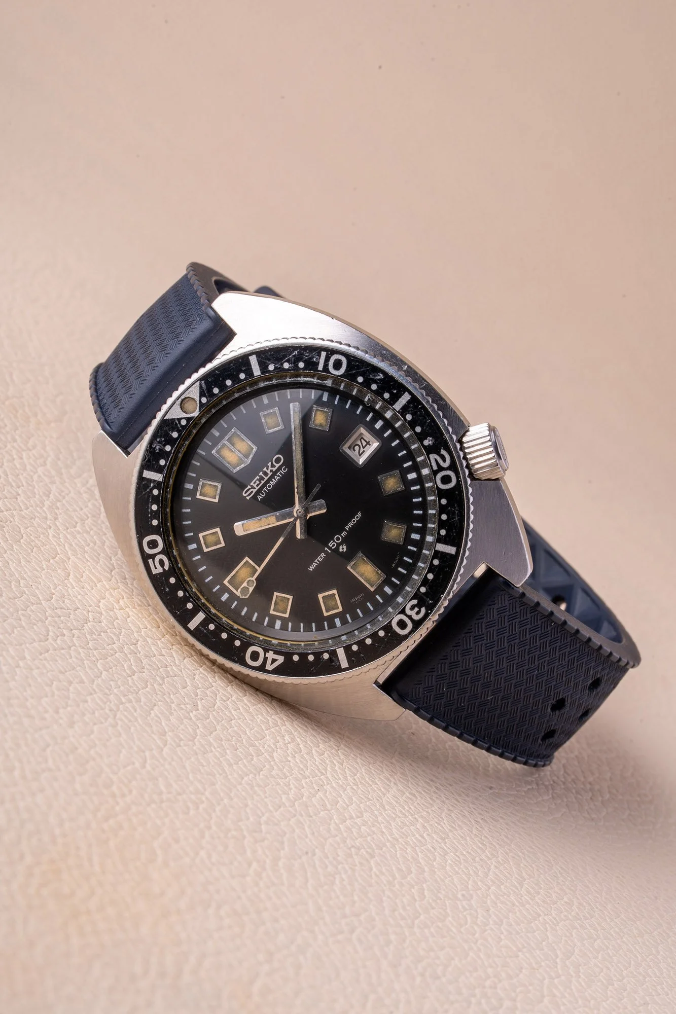 Seiko_6105-8009_s-4.jpg