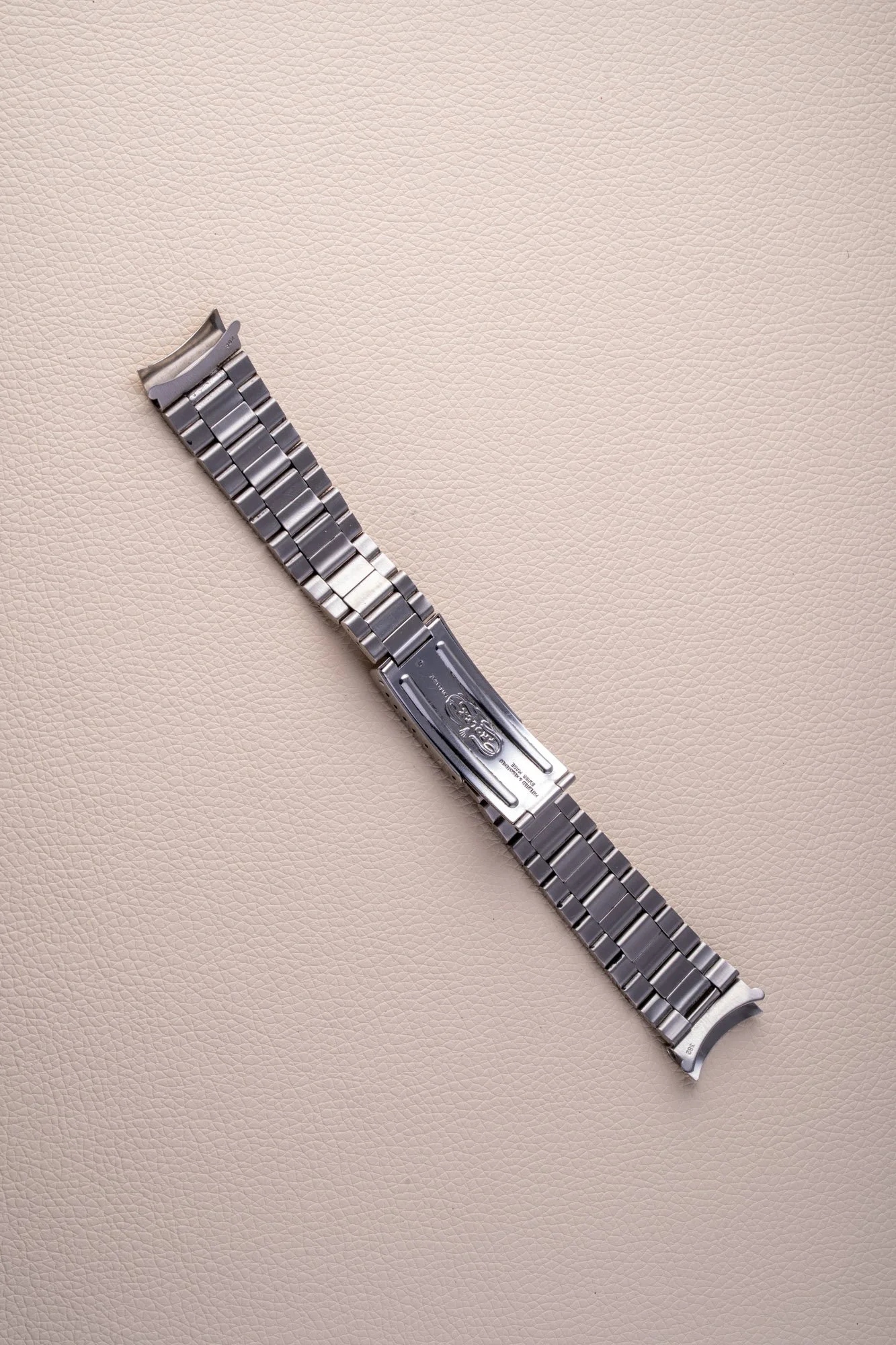 D_Oyster_20mm_Folded_s-6.jpg