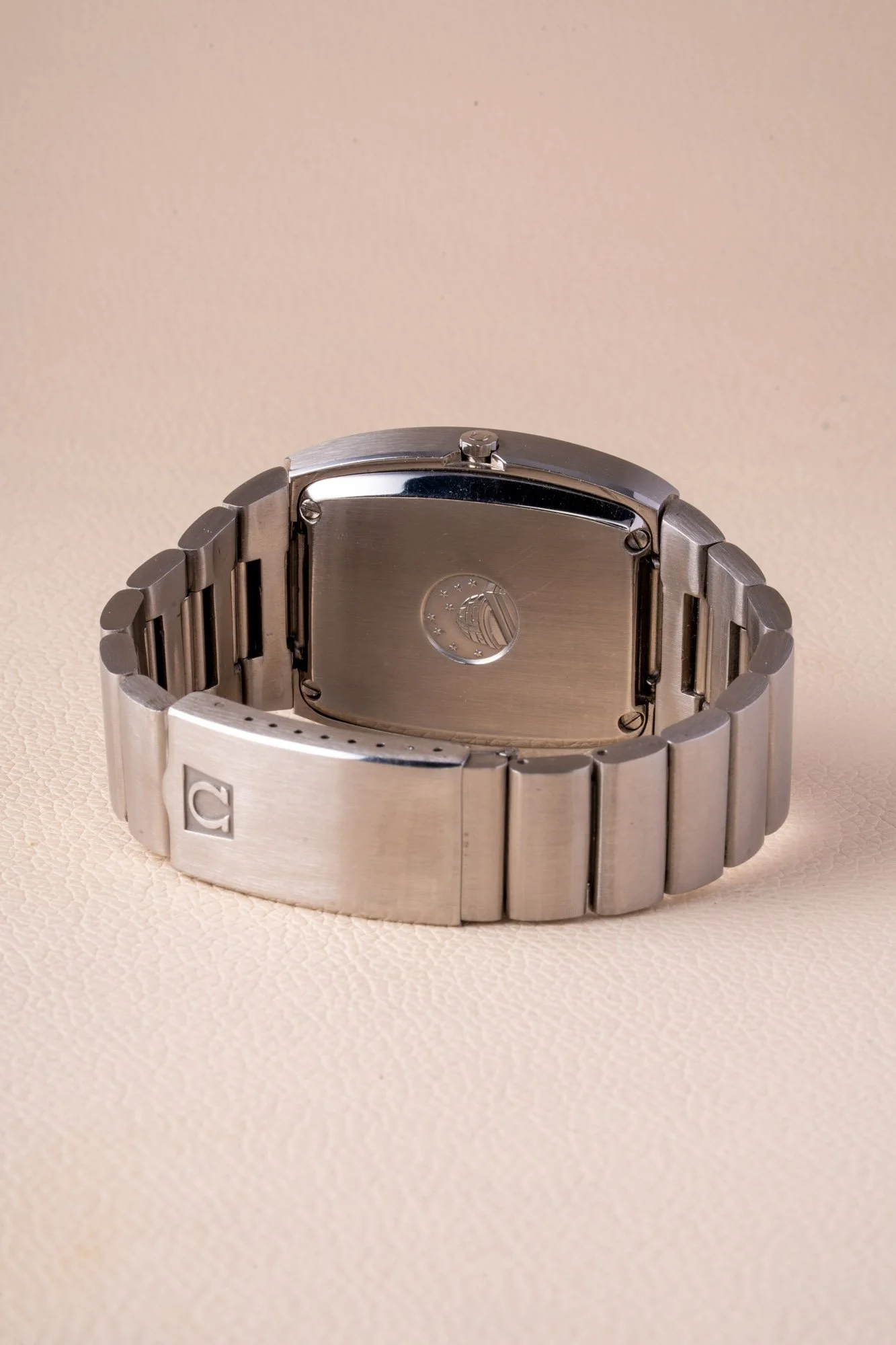 Omega_Constellation_Quartz_A_s-5.jpg