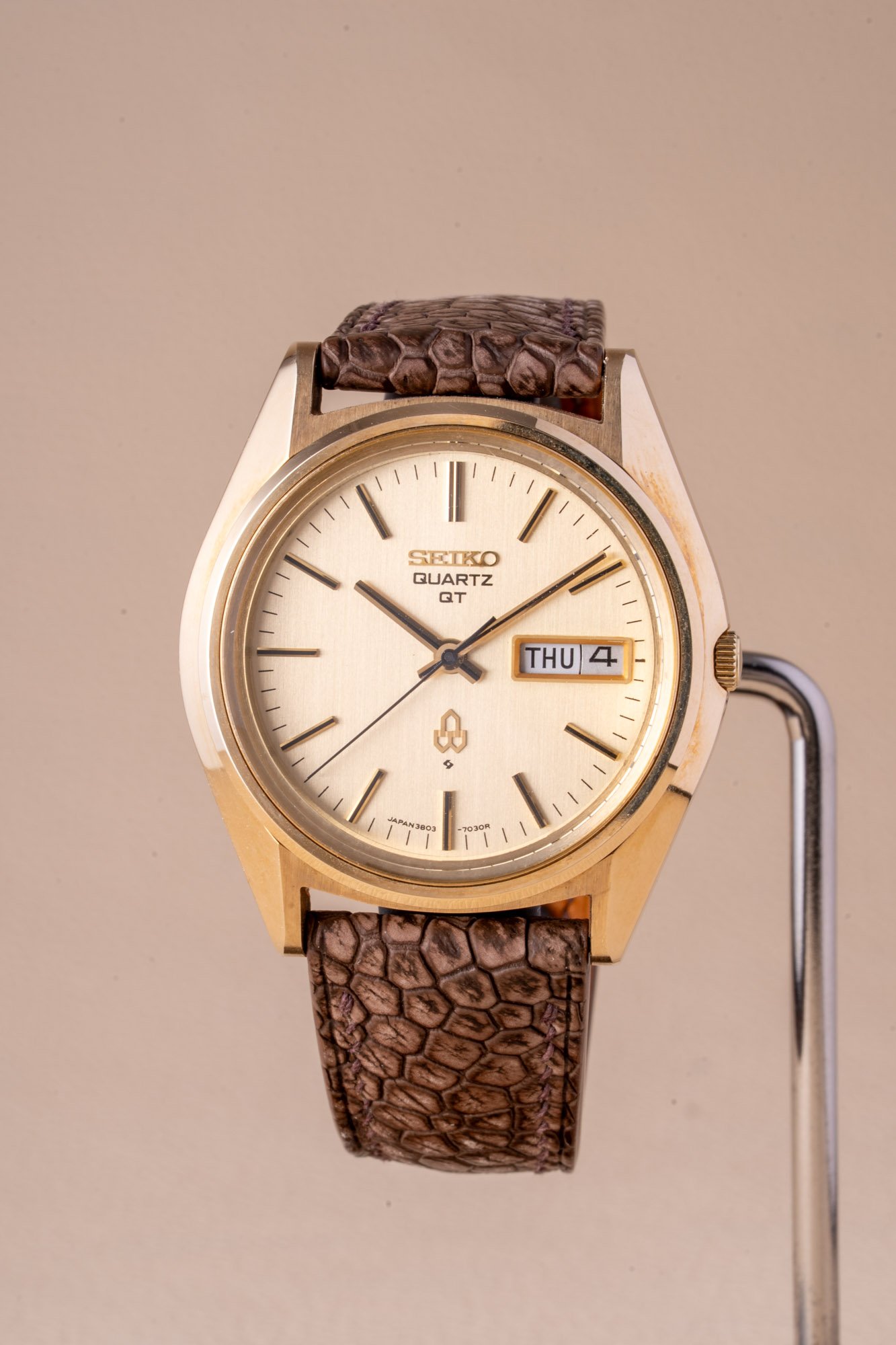 Seiko_Quartz_3803-7031_s-2.jpg
