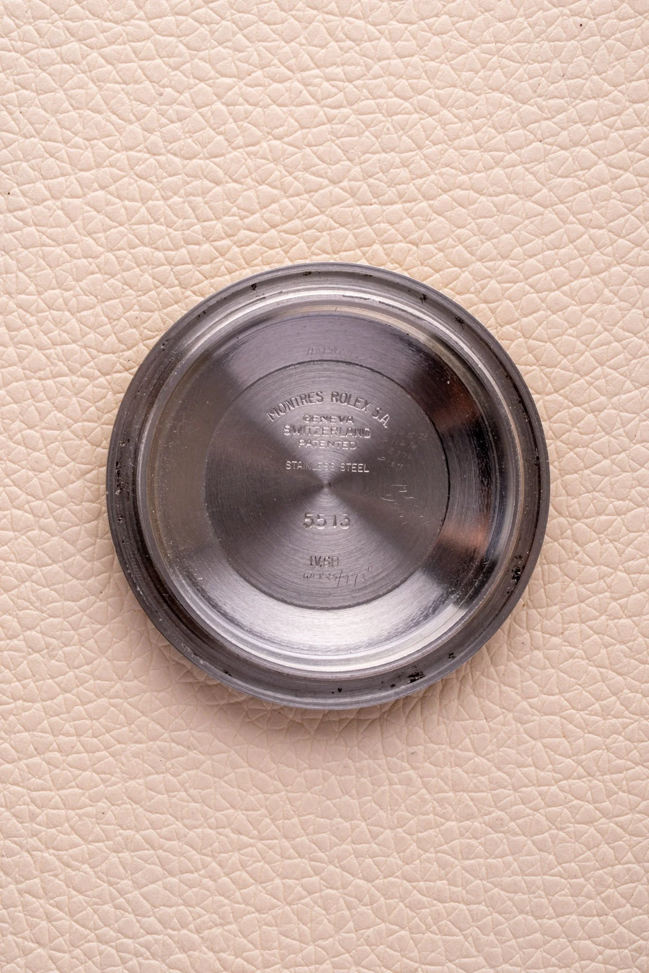 Caseback_Rolex_5513_A_s-2.jpg