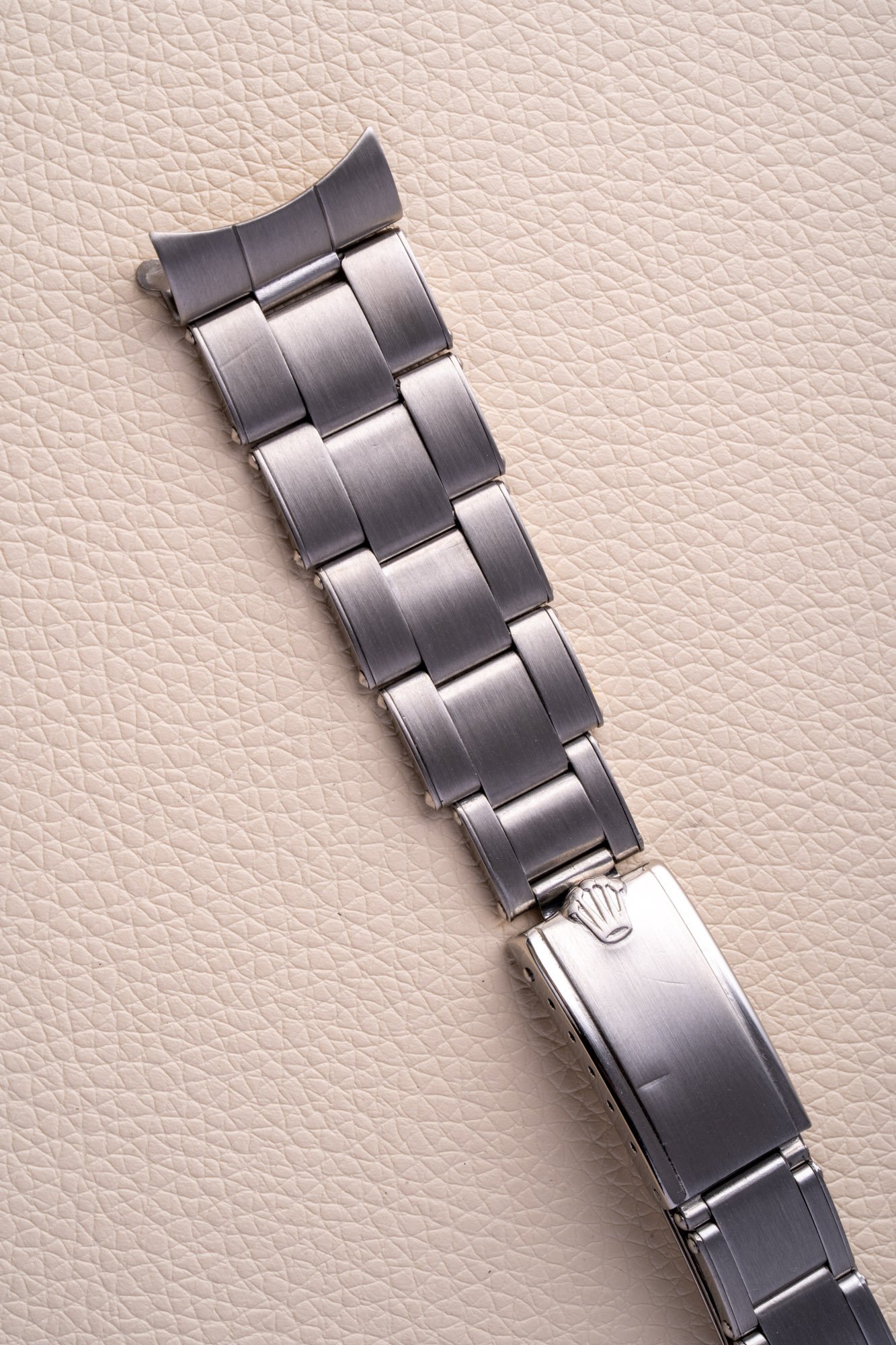 L_Oyster_19mm_Folded_s-3.jpg