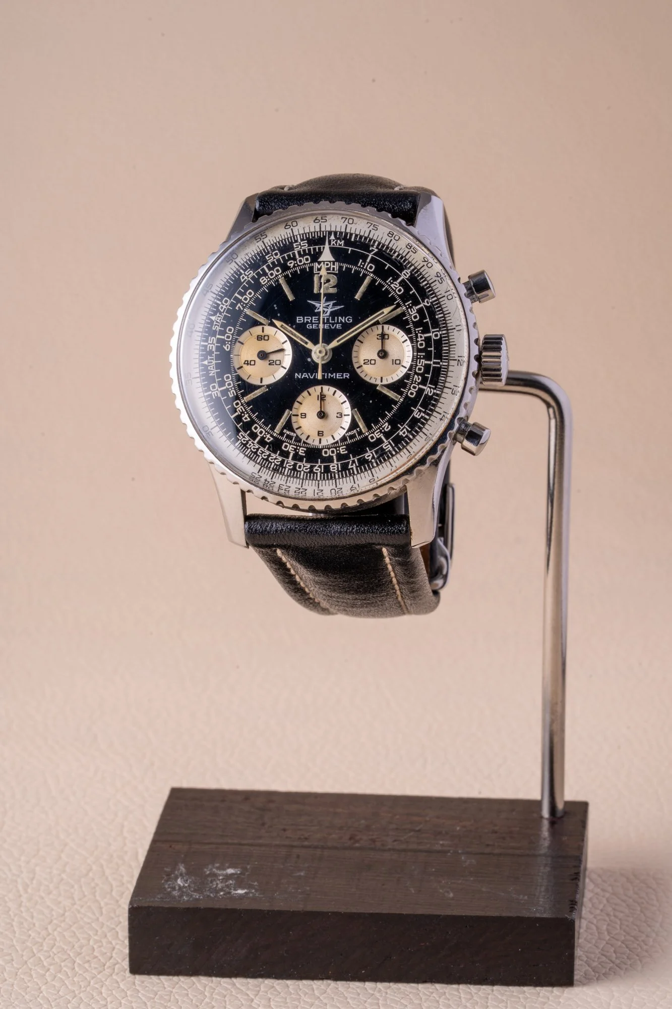 Breitling_Navitimer_806S_s-1.jpg