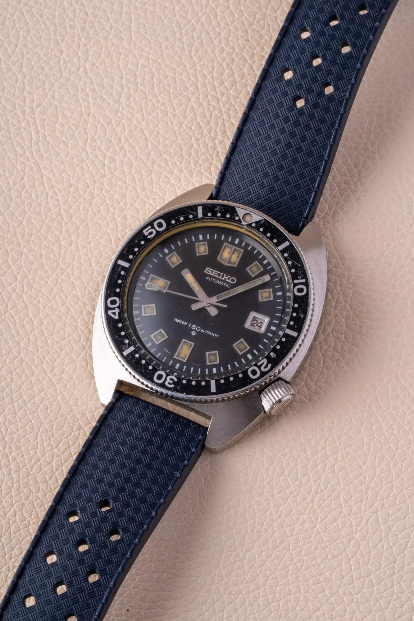 Seiko_6105-8009_s-6.jpg