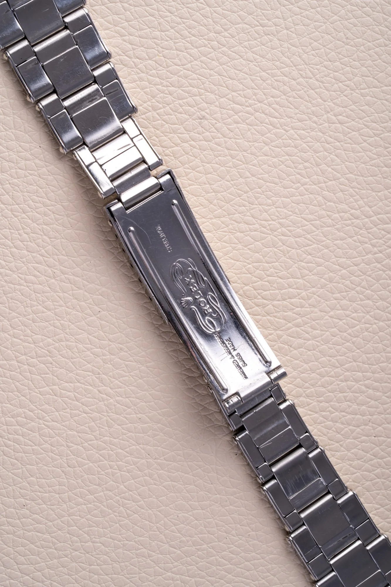 L_Oyster_19mm_Folded_s-9.jpg